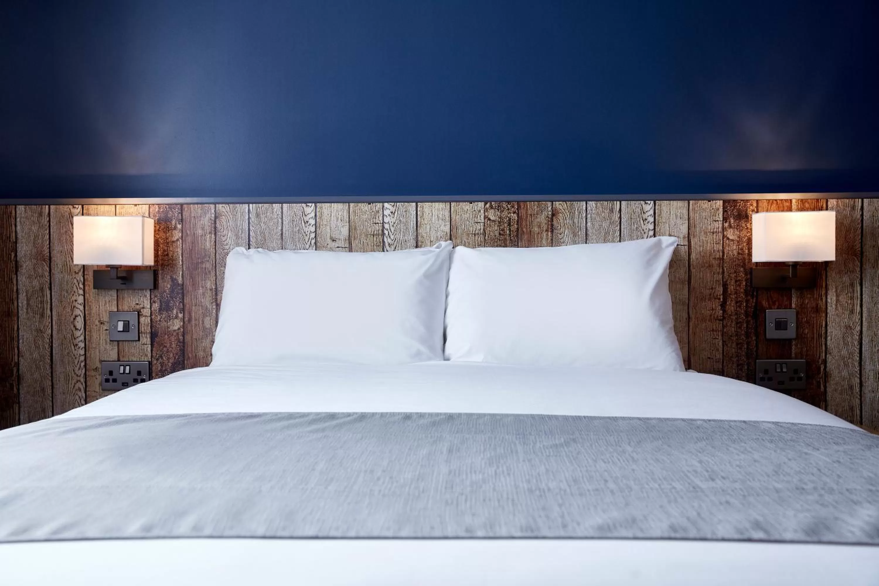 Bed in The Churchill By Greene King Inns