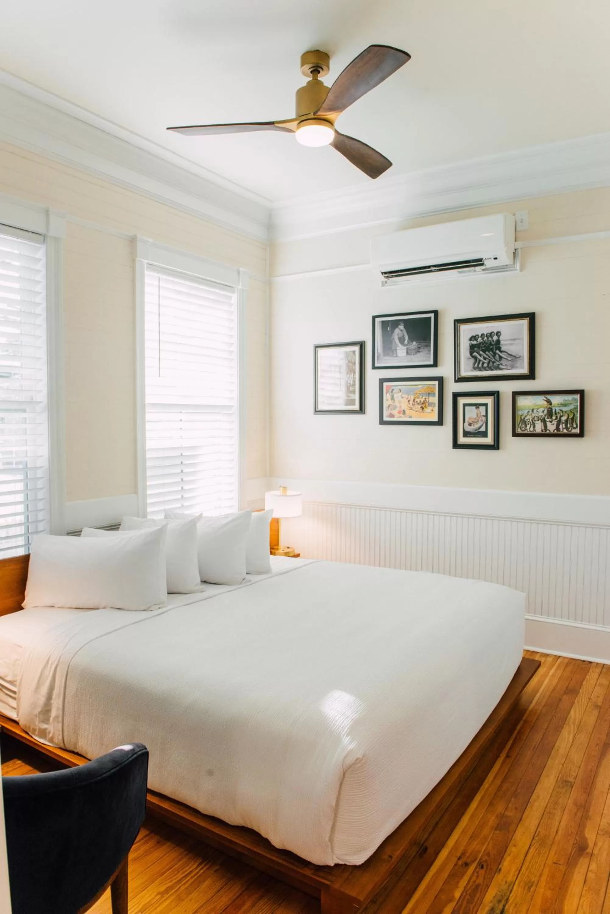 Bed in The Gibson Inn