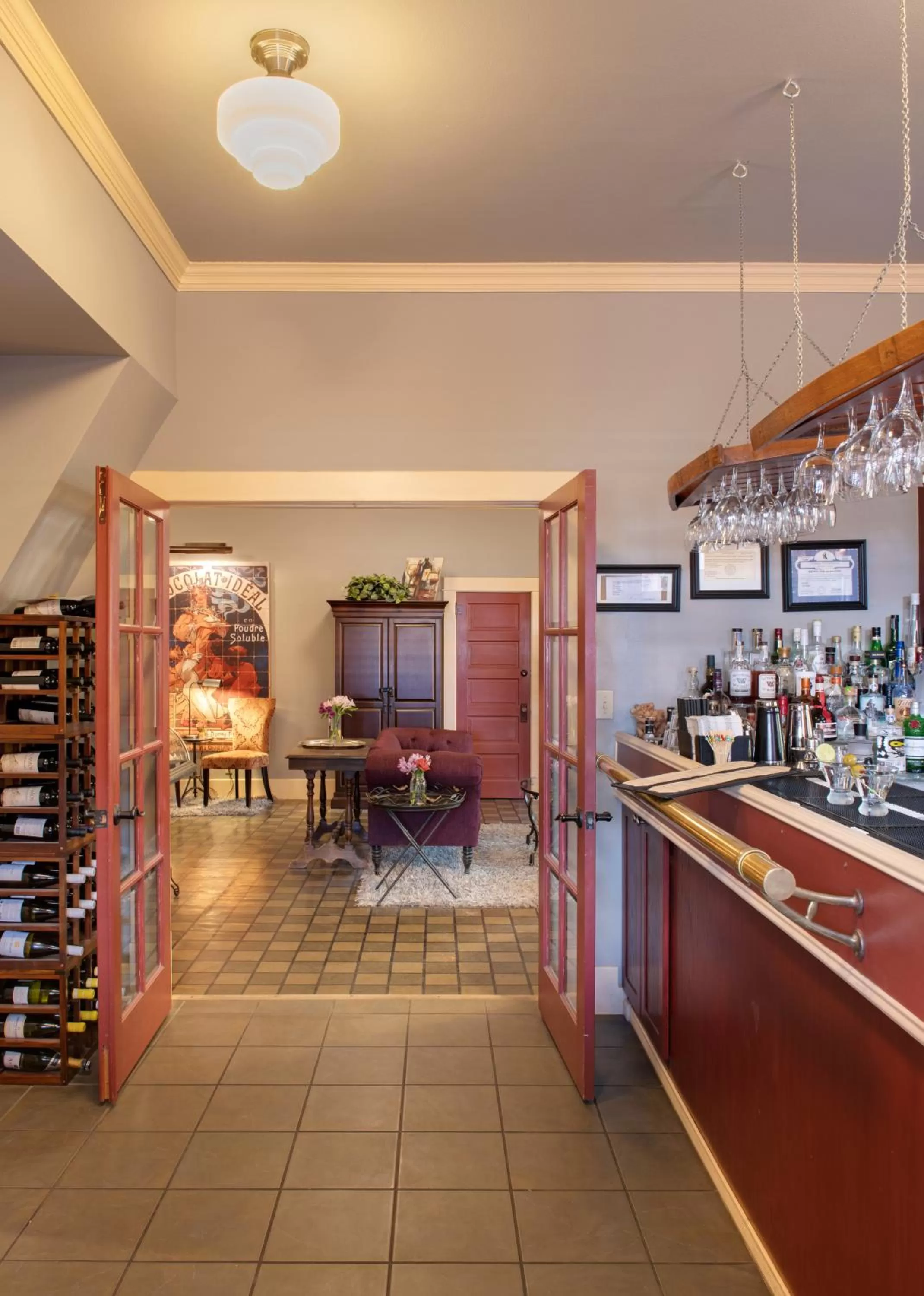 Lounge or bar in Chamberlin Inn