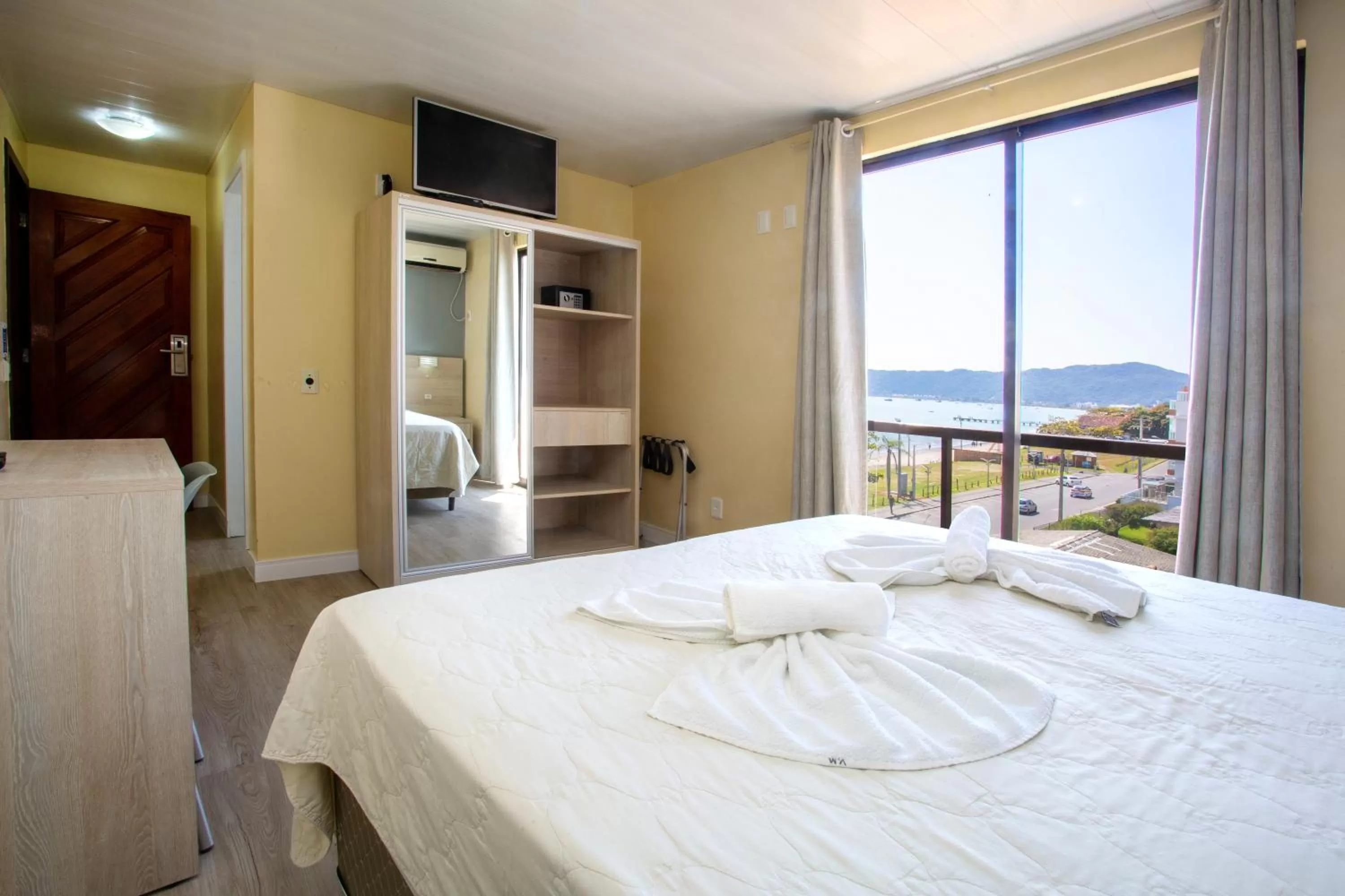 Photo of the whole room, Bed in Hotel Vila Mar