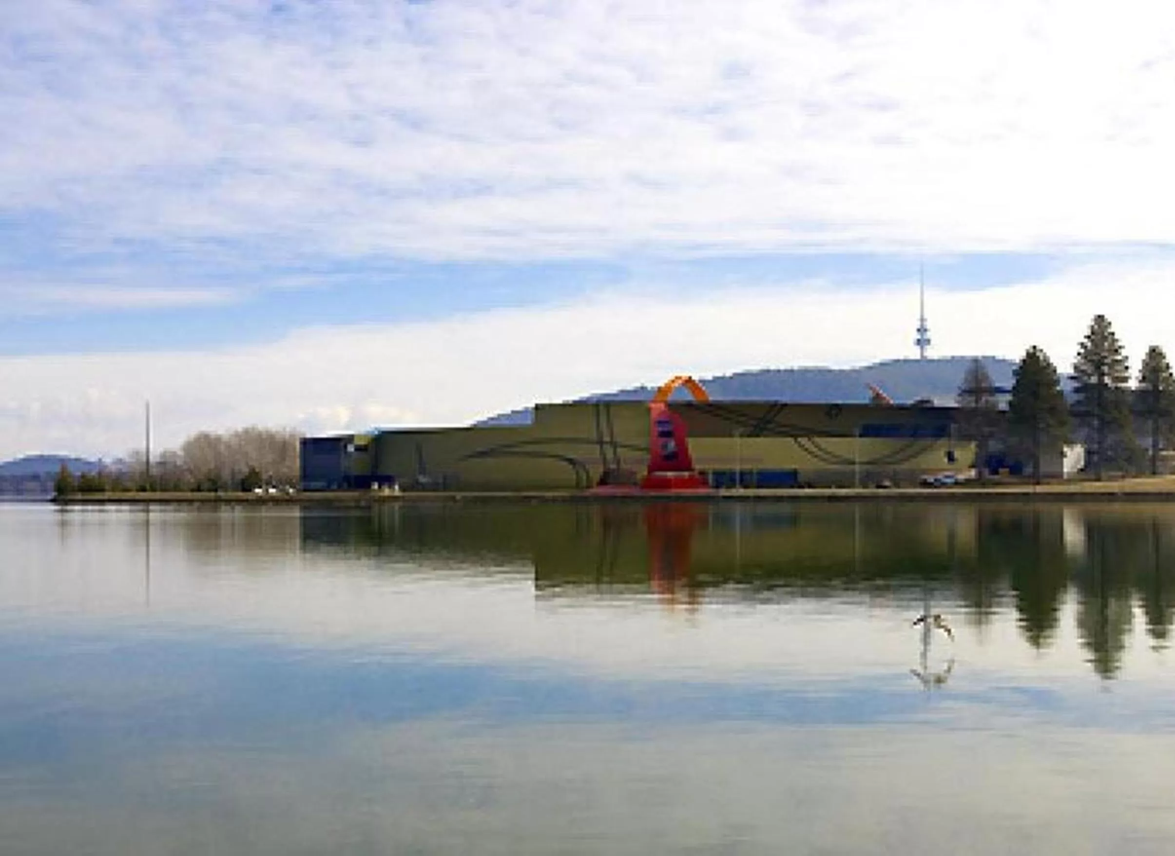 Area and facilities in Novotel Canberra