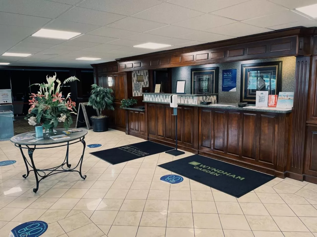 Lobby or reception in Wyndham Garden Warsaw