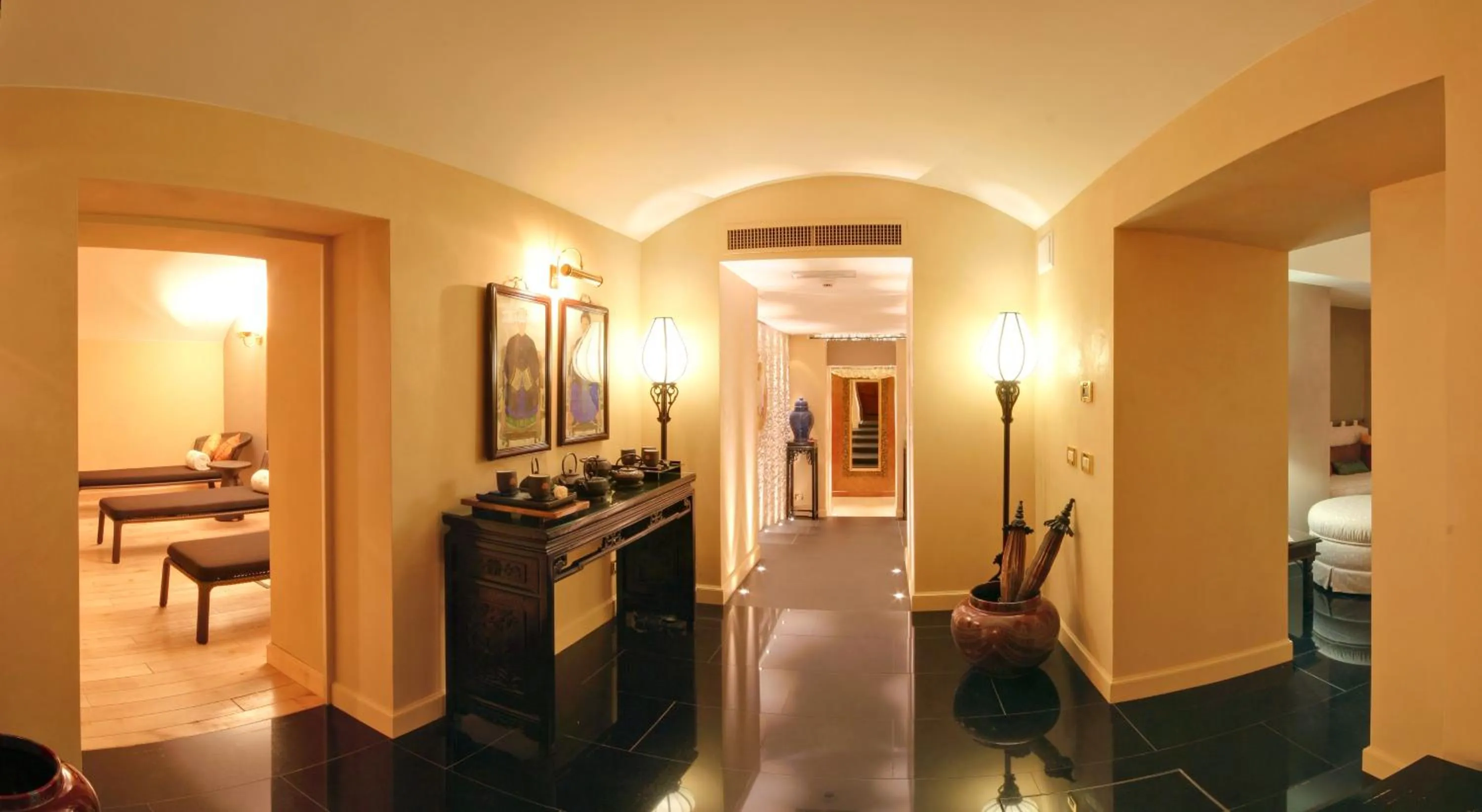 Spa and wellness centre/facilities in Villa e Palazzo Aminta - A Leading Hotel of The World