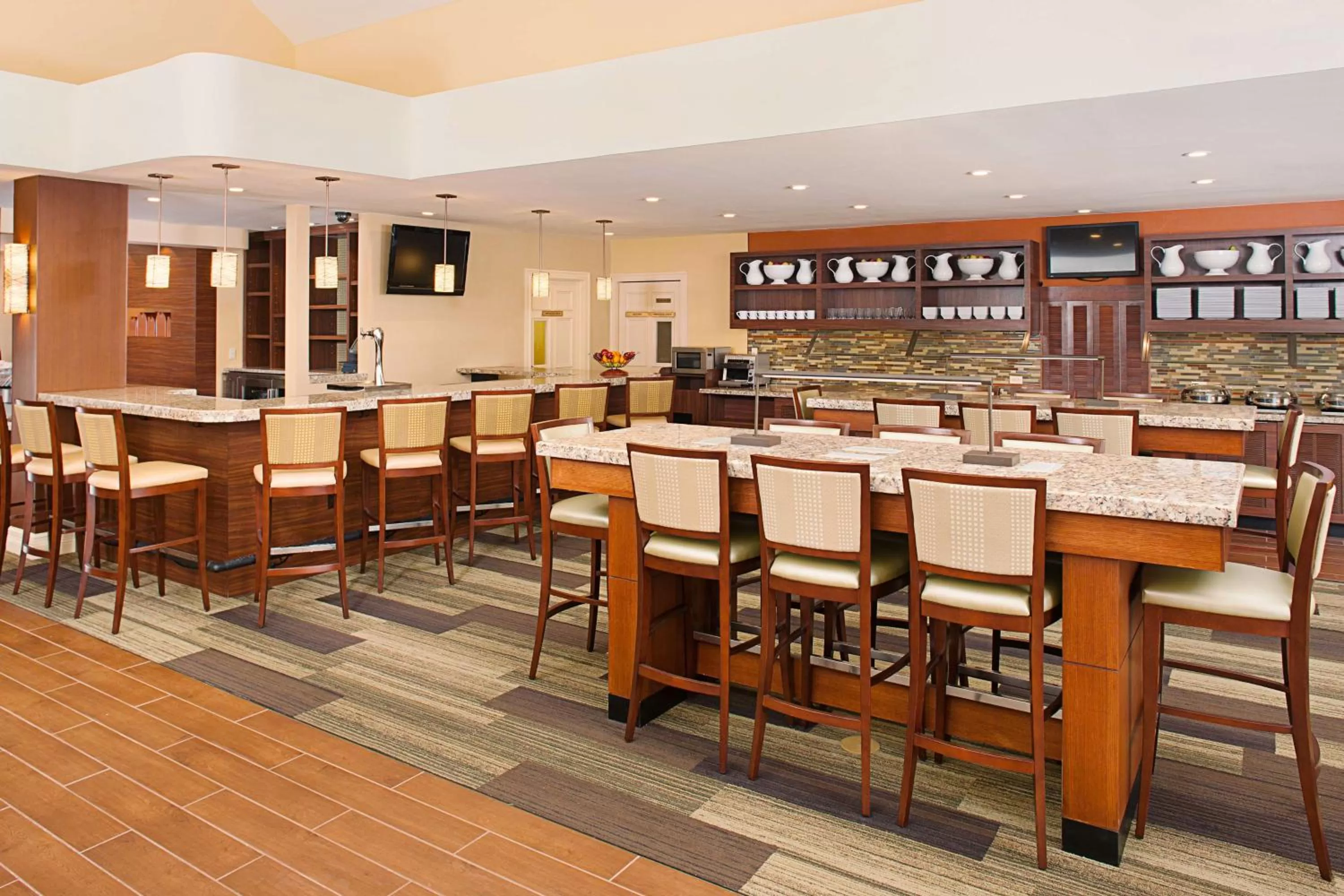 Restaurant/places to eat in Hyatt House Mount Laurel