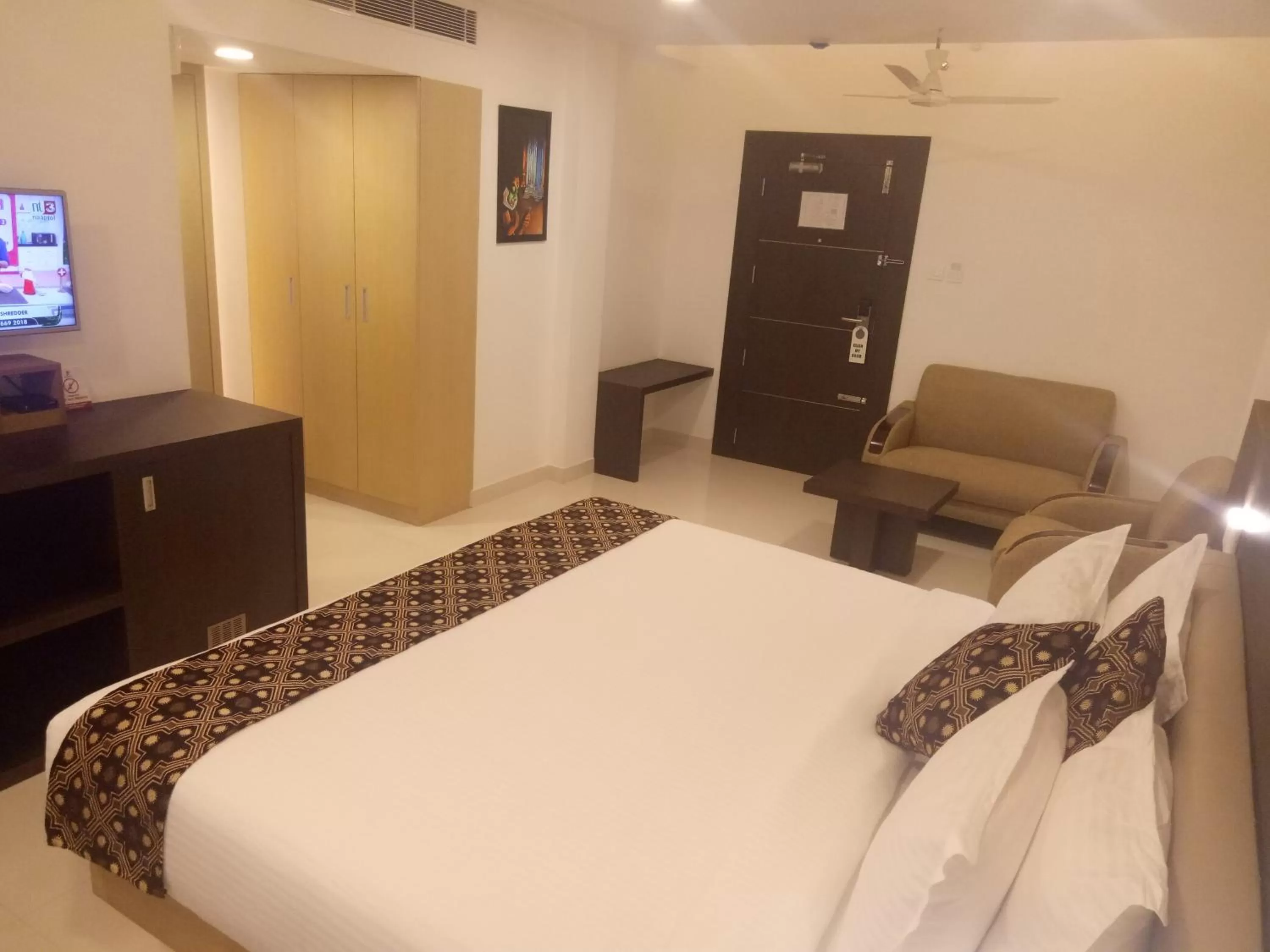 Bed in HOTEL SAVITHRI