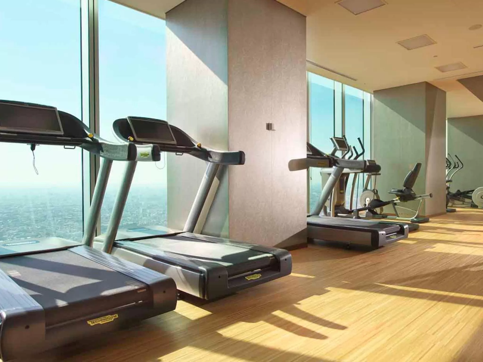 Fitness centre/facilities in Osaka Marriott Miyako Hotel