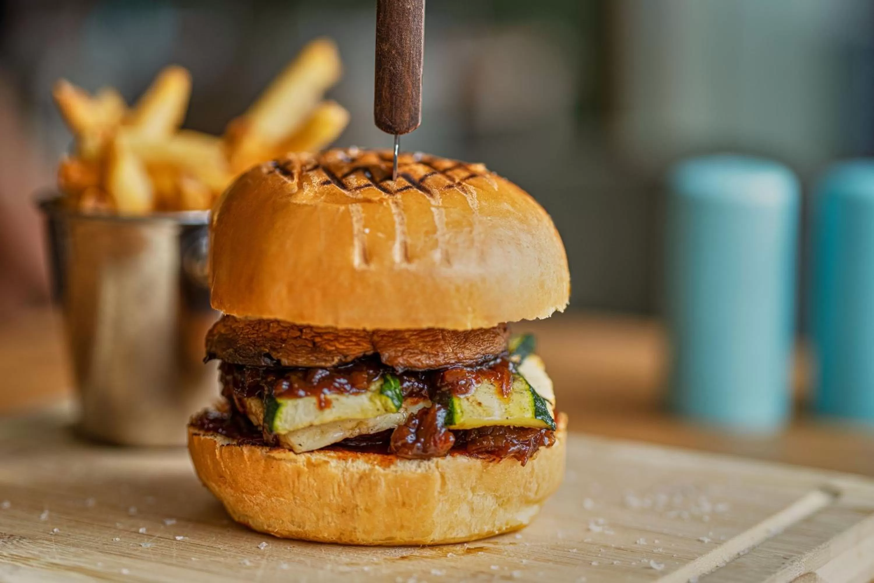 Restaurant/places to eat in Aloft London Excel