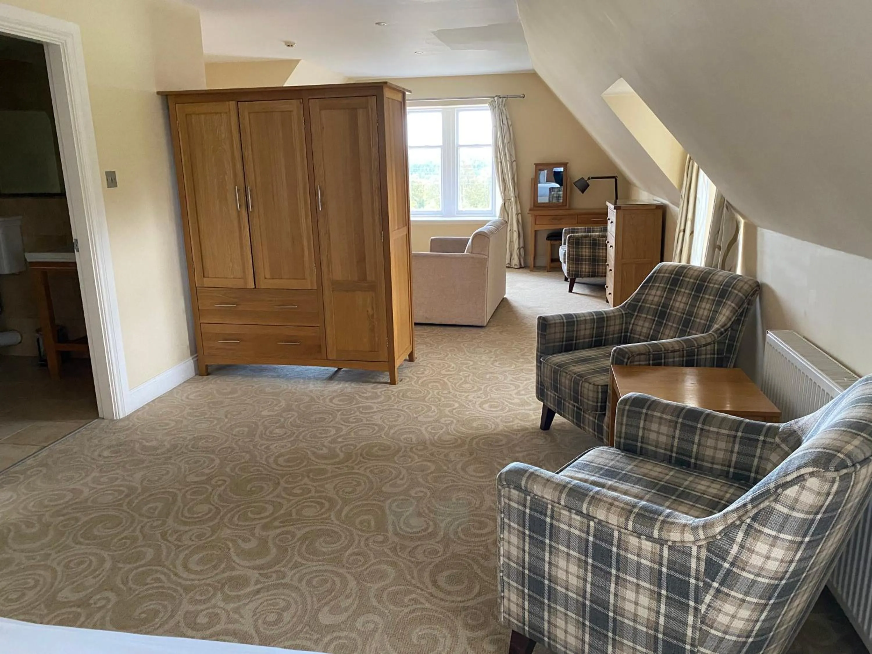 Seating area in Boat Country Inn and Restaurant