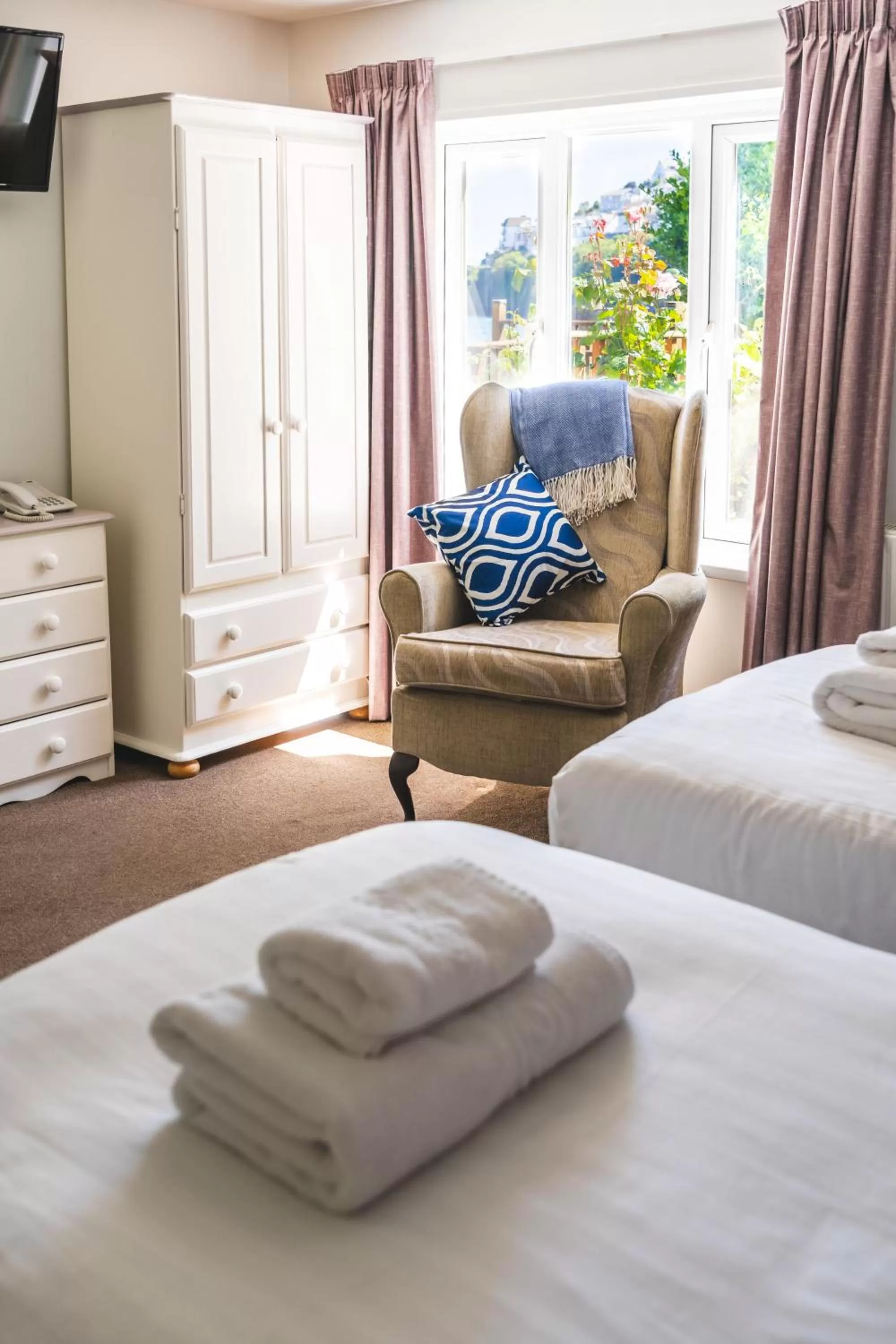 Bedroom, Bed in Portbyhan Hotel