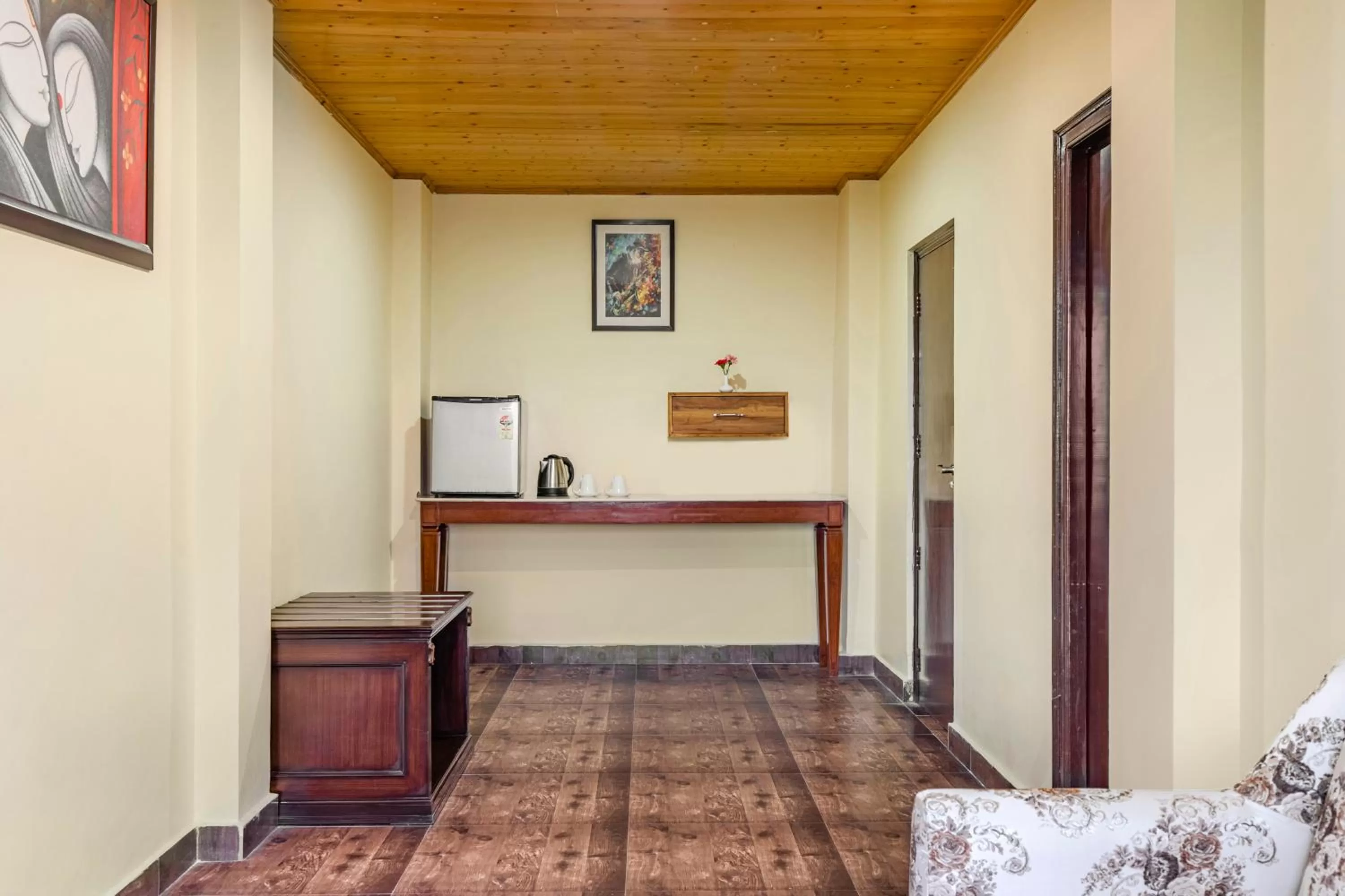 Living room in Maple Resort Chail