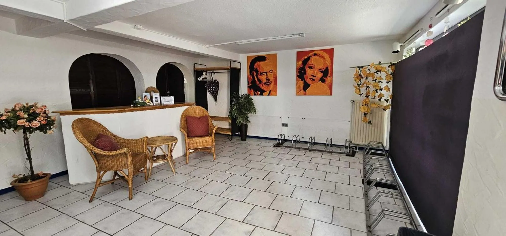 Parking, Lobby/Reception in Altes Backhaus