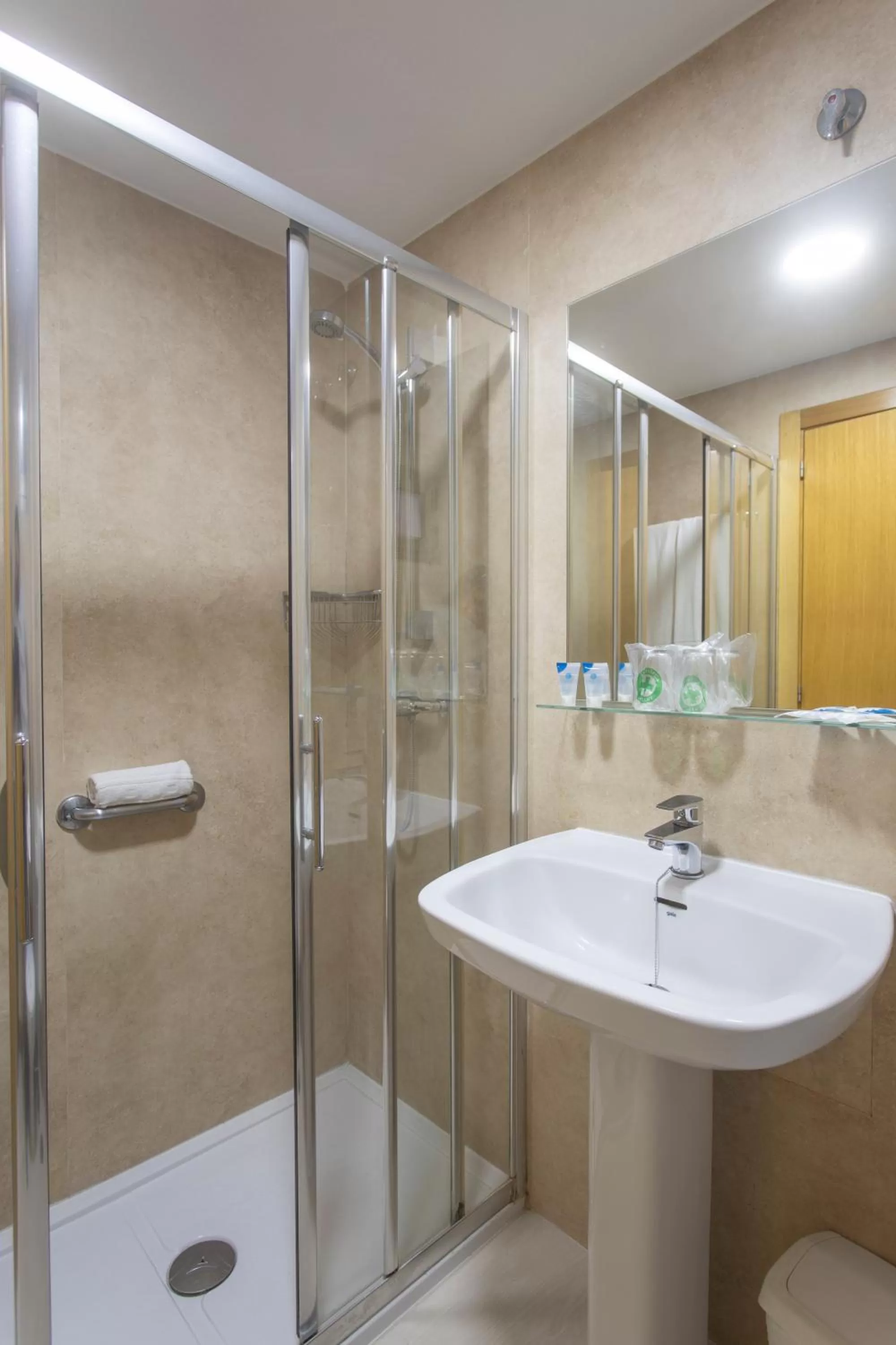 Bathroom in Aparthotel BCL Levante Club