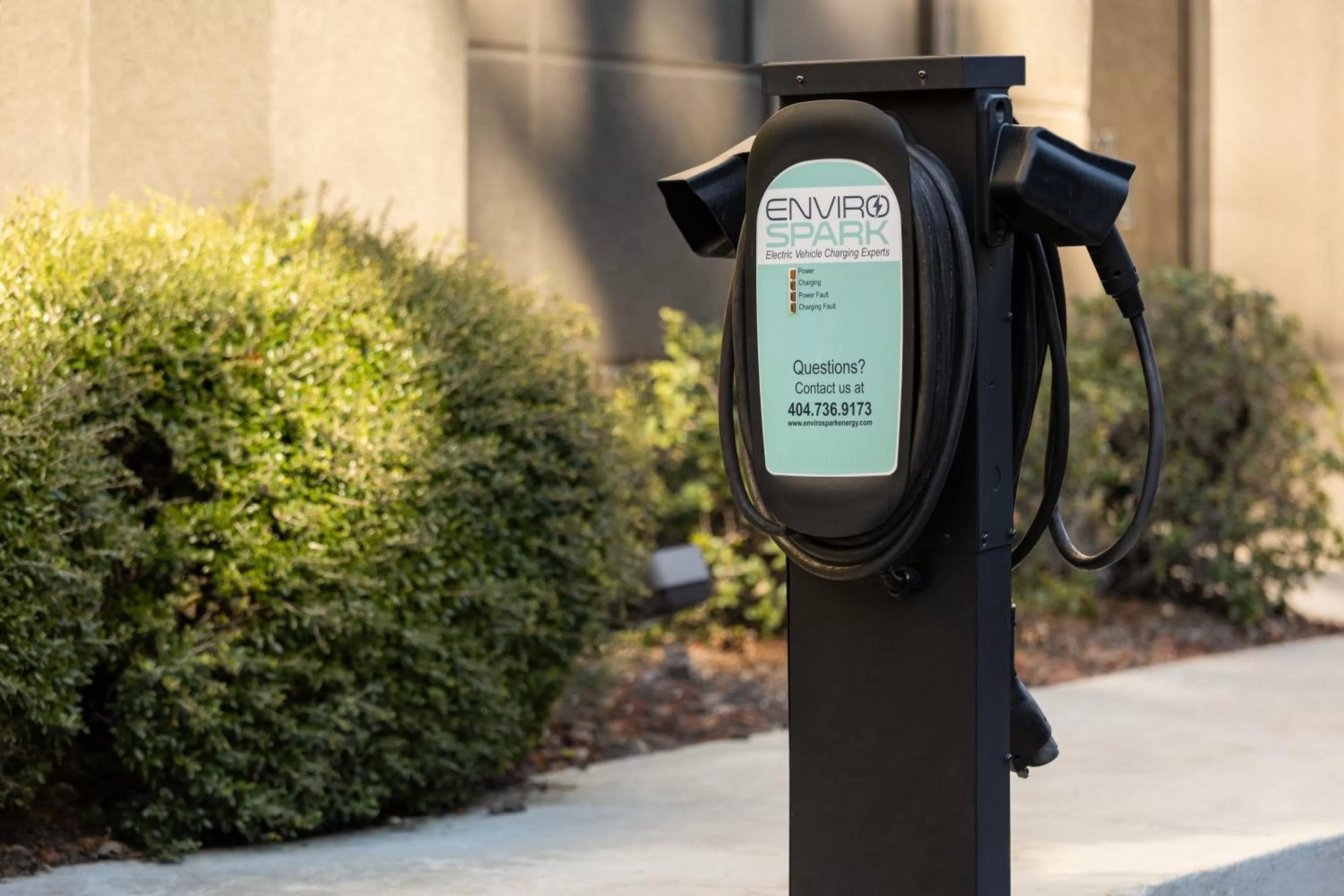 Parking in La Quinta Inn & Suites by Wyndham Selma/Smithfield I-95