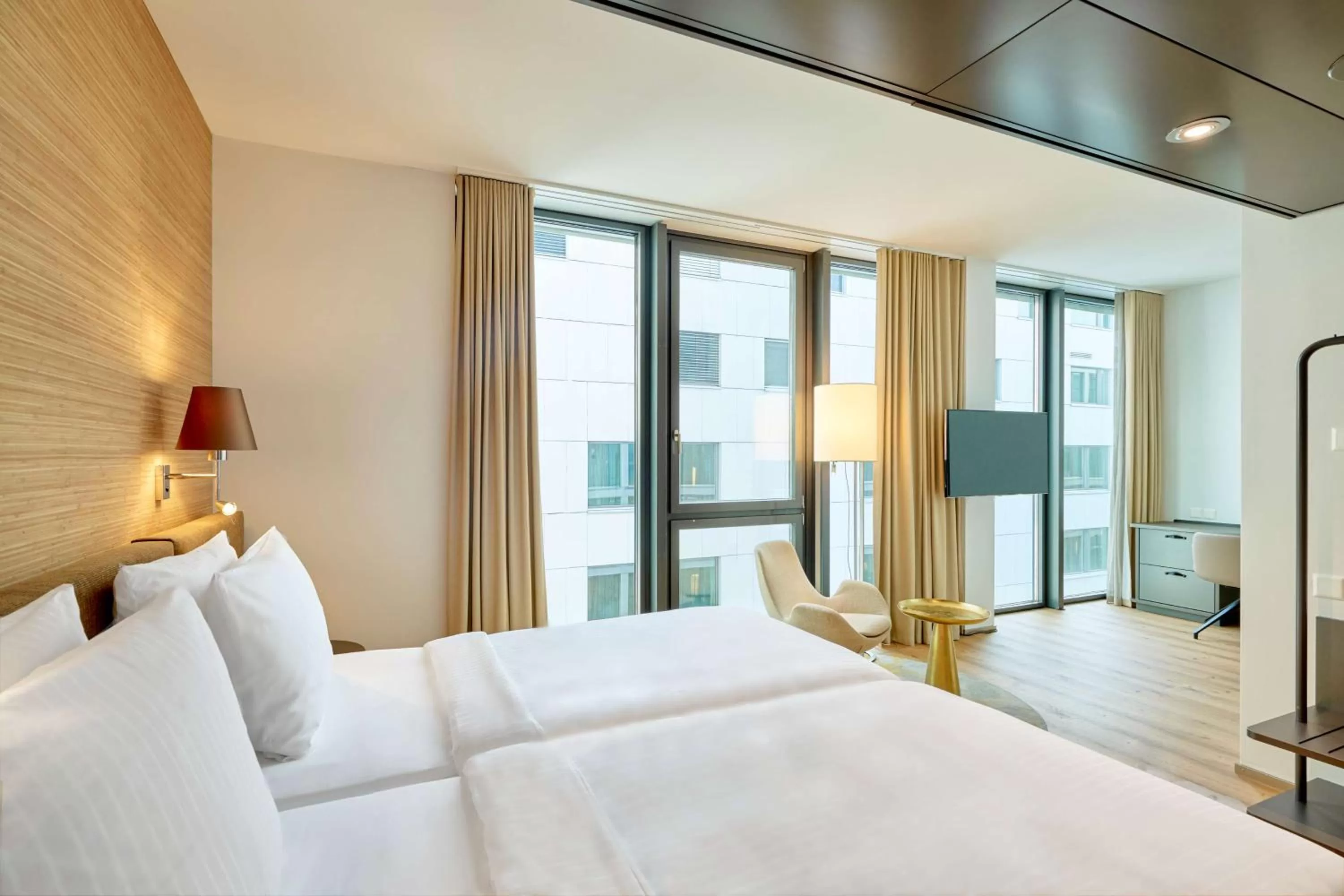 Bedroom, Bed in Radisson Blu Hotel, Lucerne