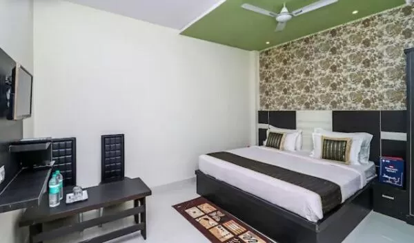 Bedroom, Bed in Rama HS