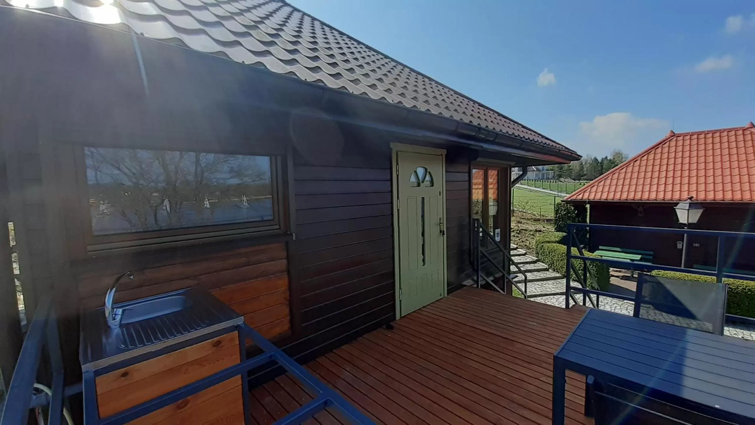 Property building in Port Jeziorak