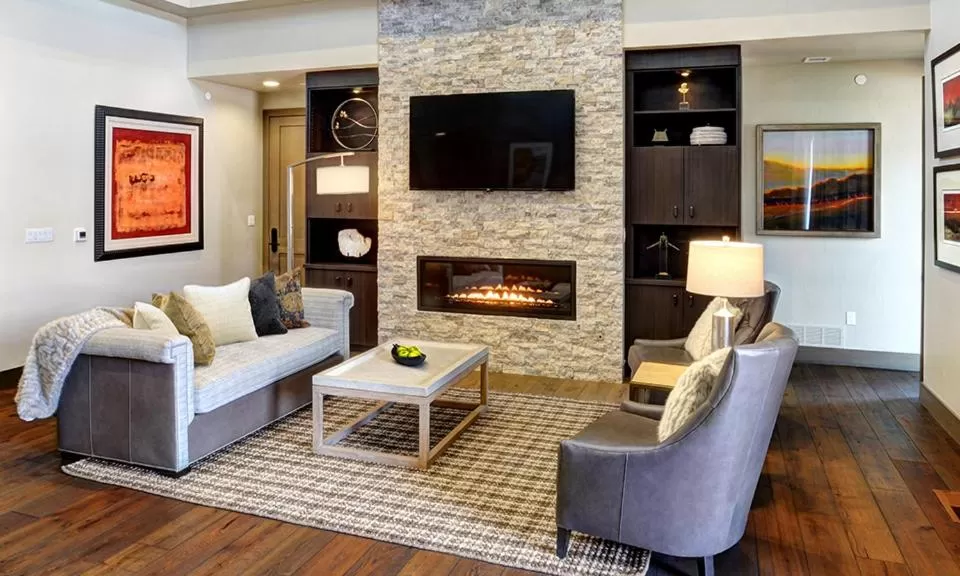 Garden of the Gods Resort & Club