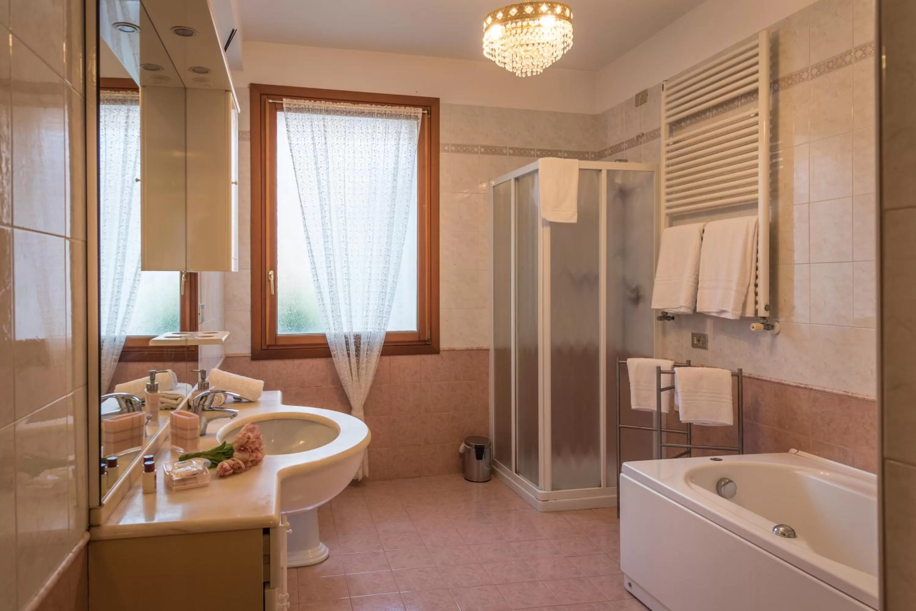 Bathroom in Ca' del Cinema B&B