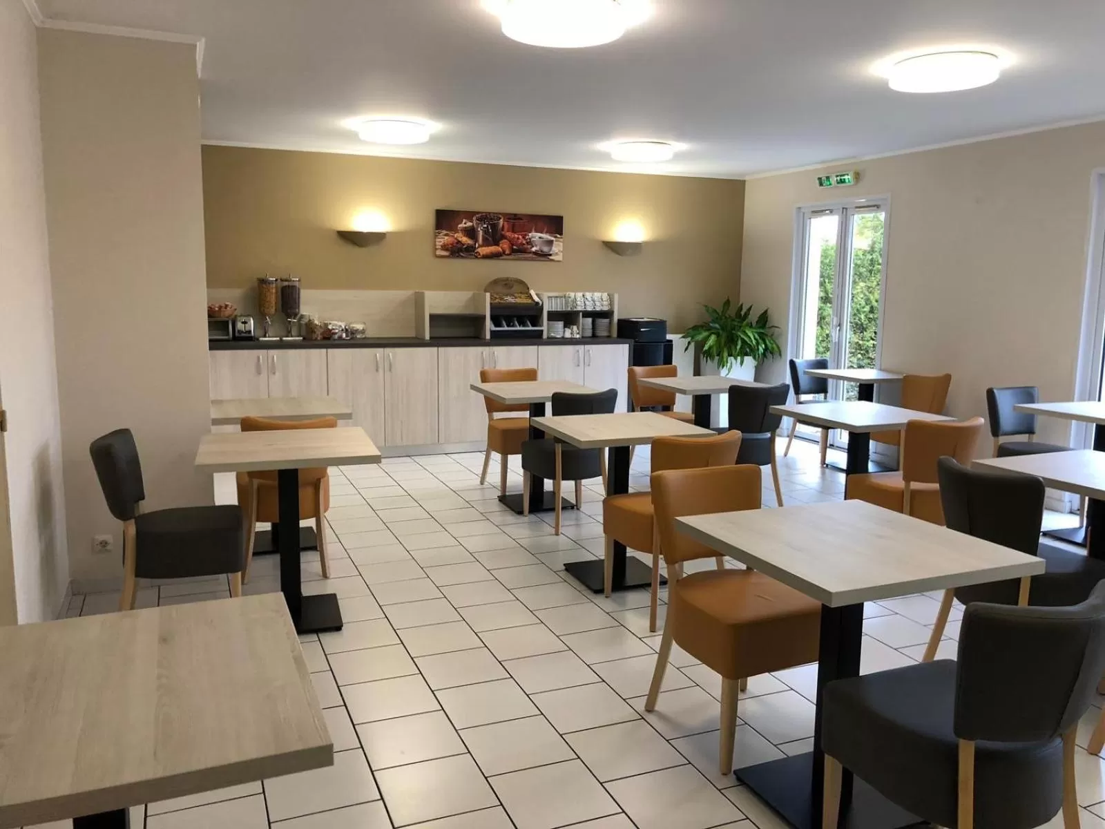 Buffet breakfast in Logis Hotel Altina