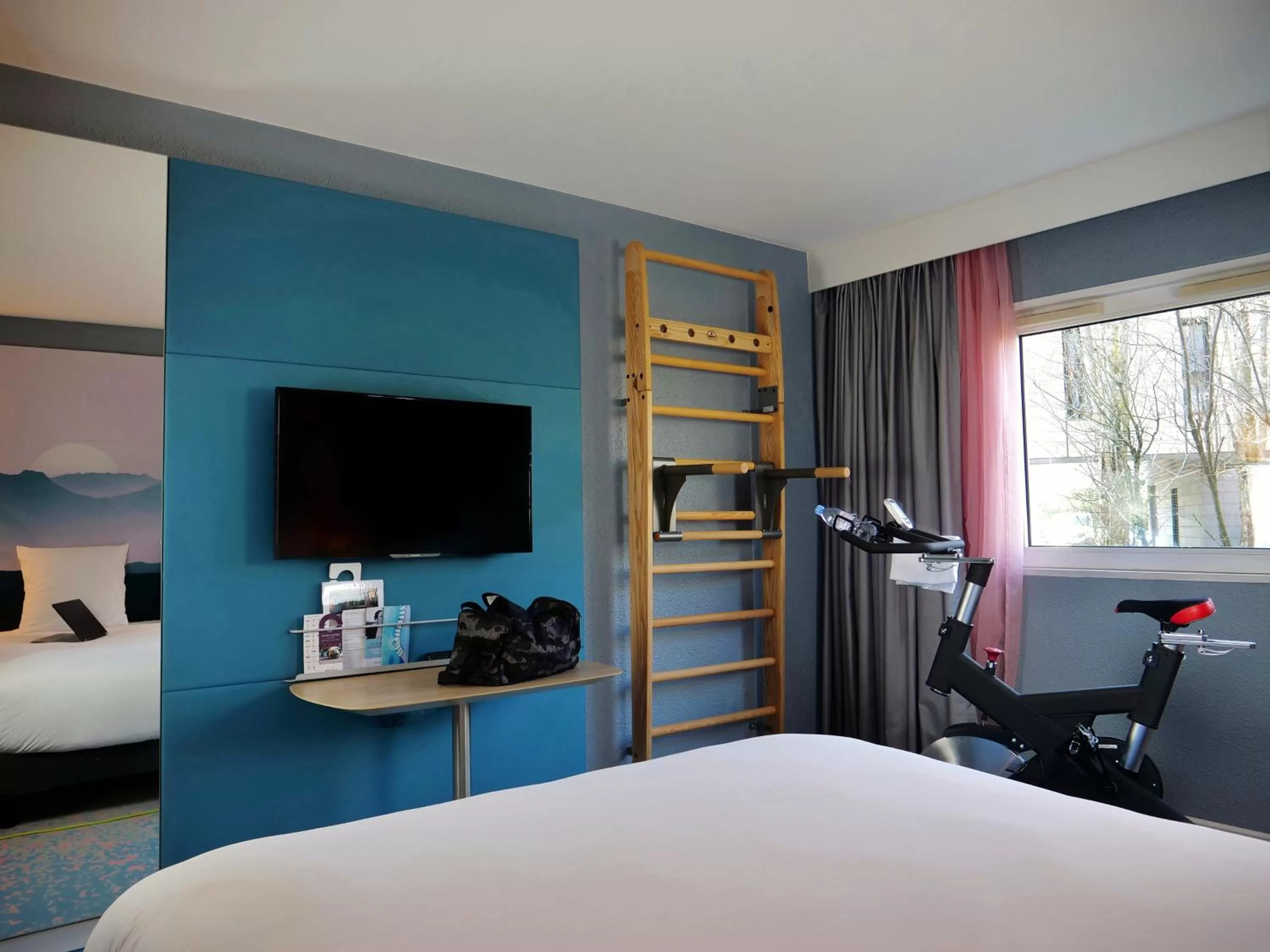 TV and multimedia, Bed in Mercure Annemasse Porte De Genève