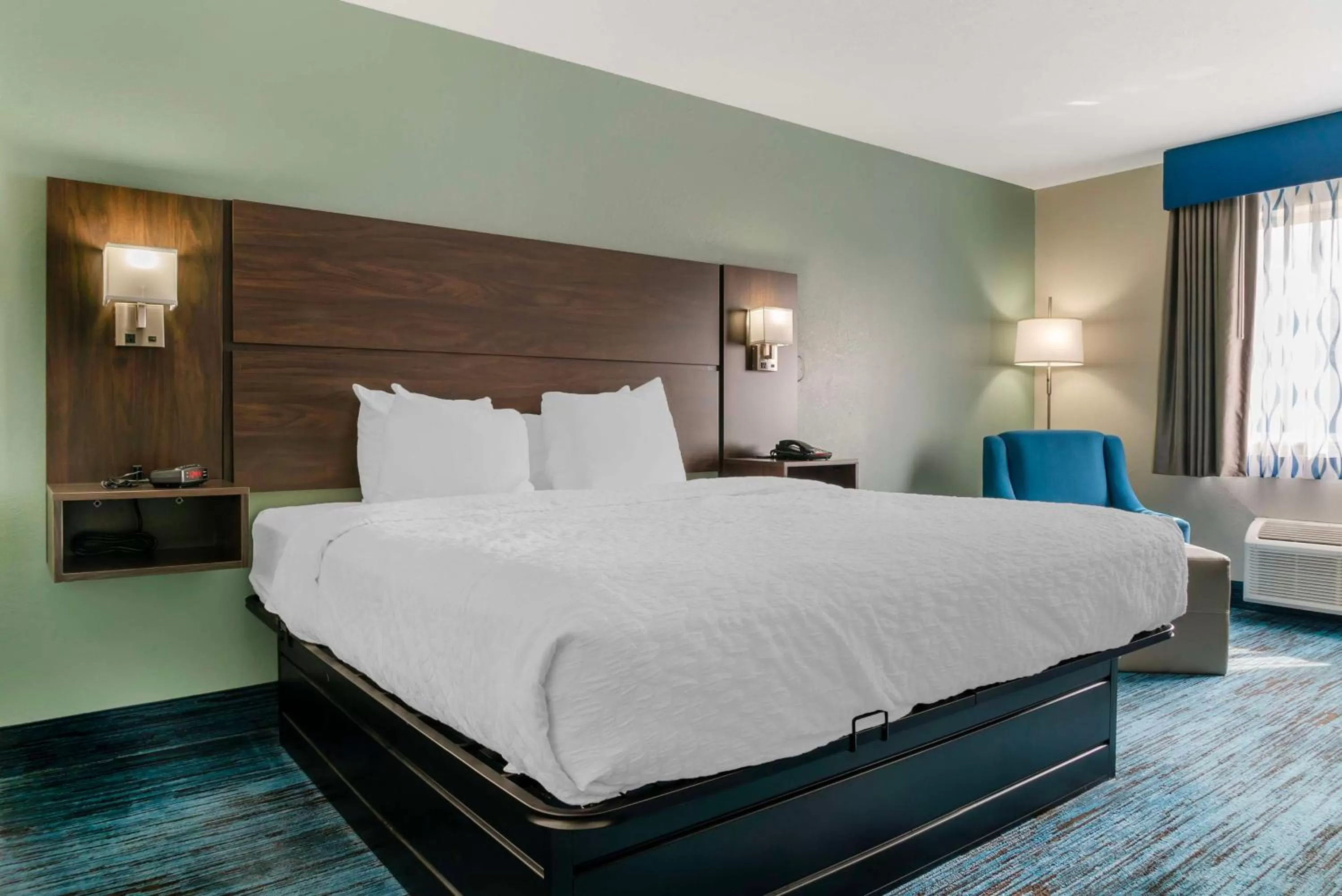 Bedroom, Bed in Best Western Clare Hotel