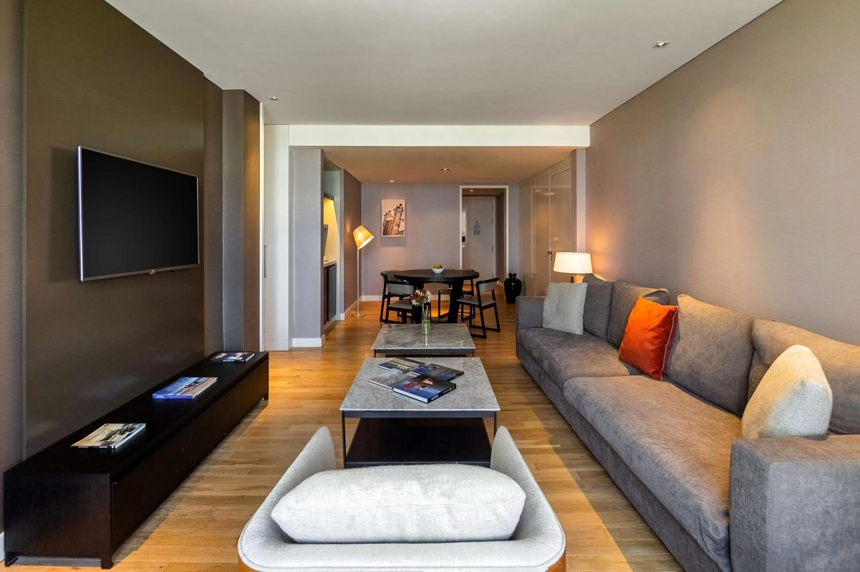 Photo of the whole room in Hyatt Centric Montevideo