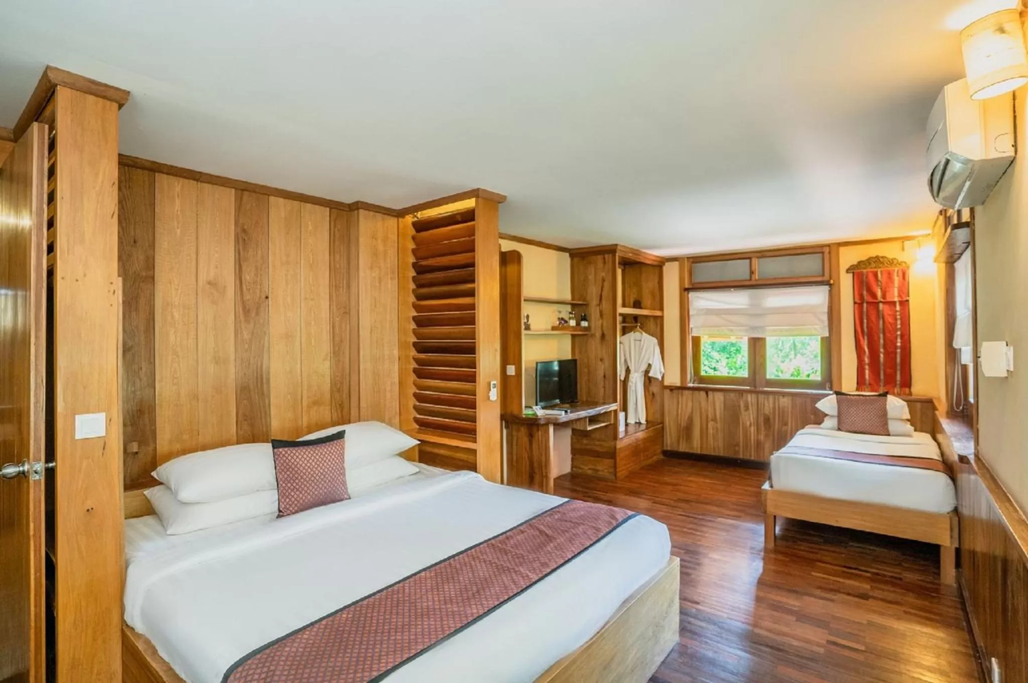 Photo of the whole room, Bed in Veranda Natural Resort