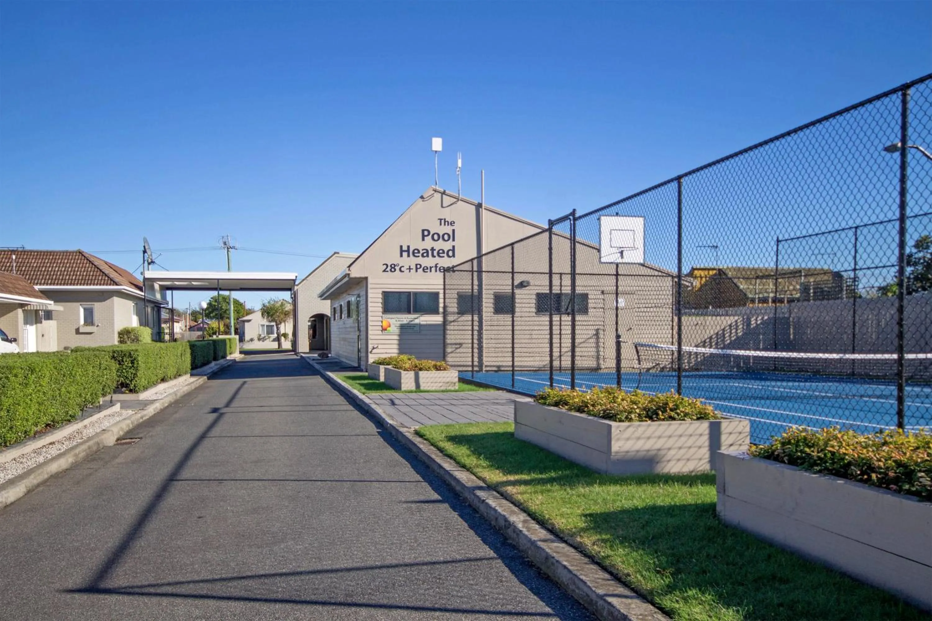 Area and facilities in Barclay Motor Inn