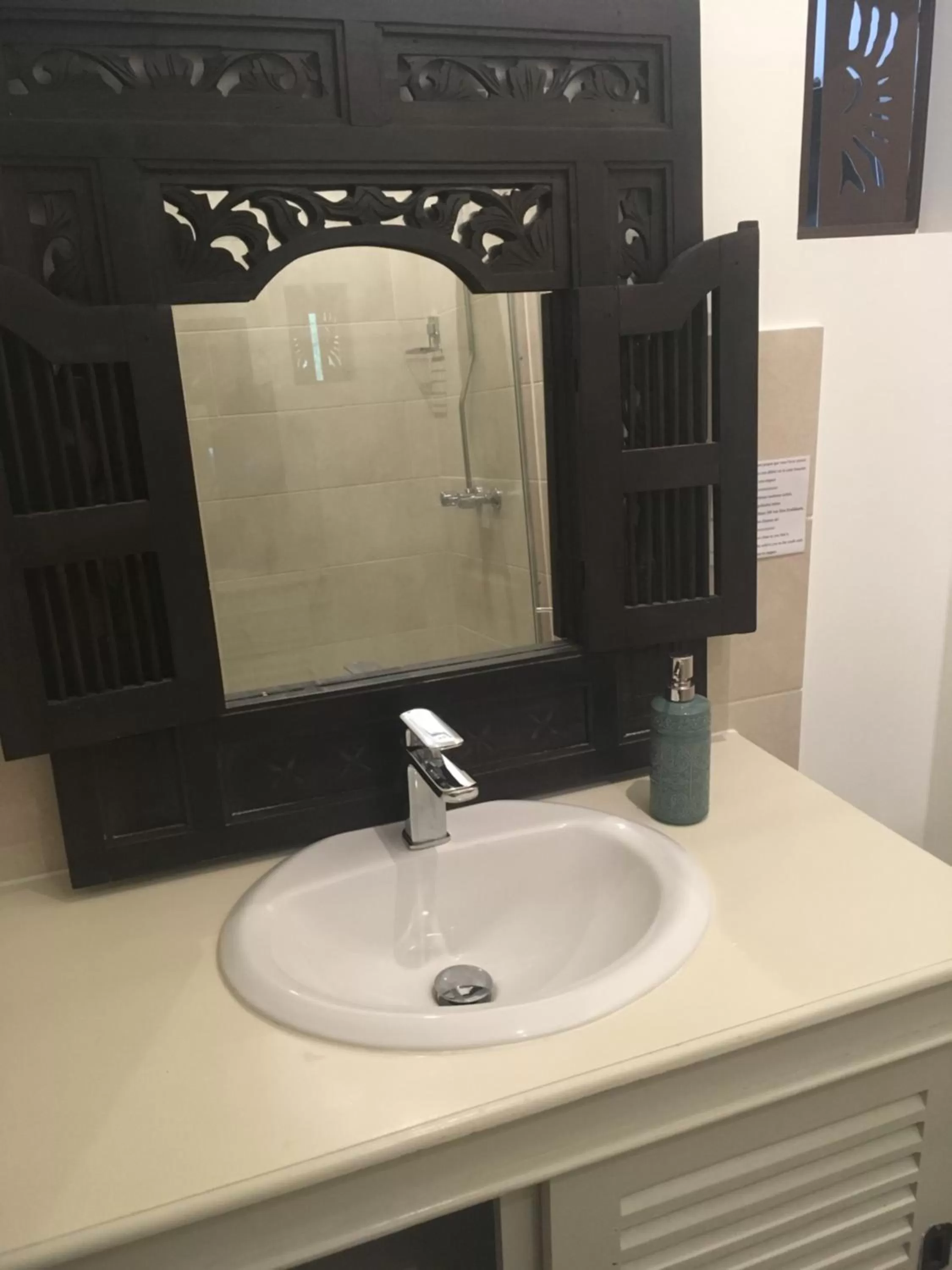 Bathroom in Caloupilé