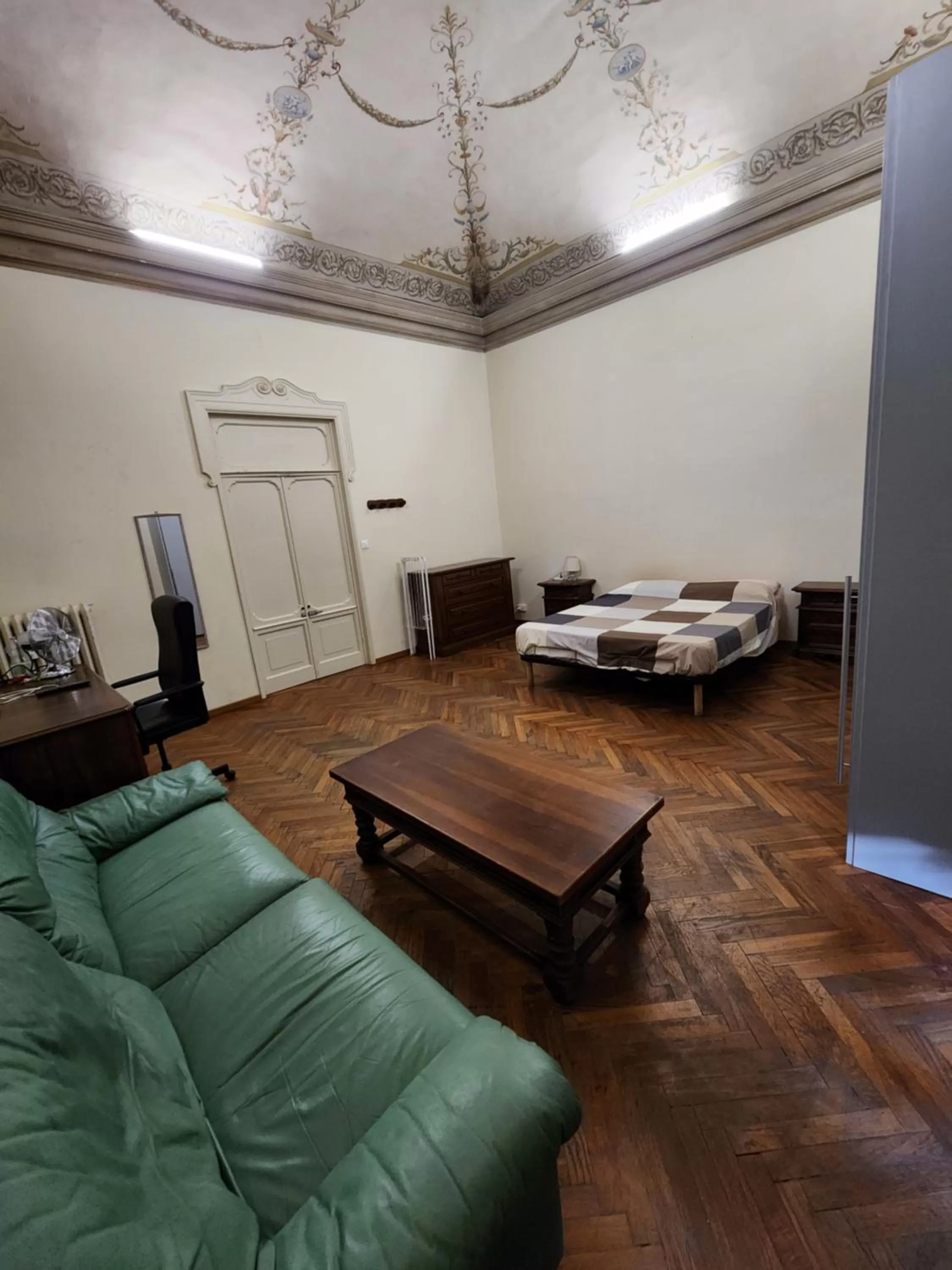 Bed, Seating Area in TATA HOMES