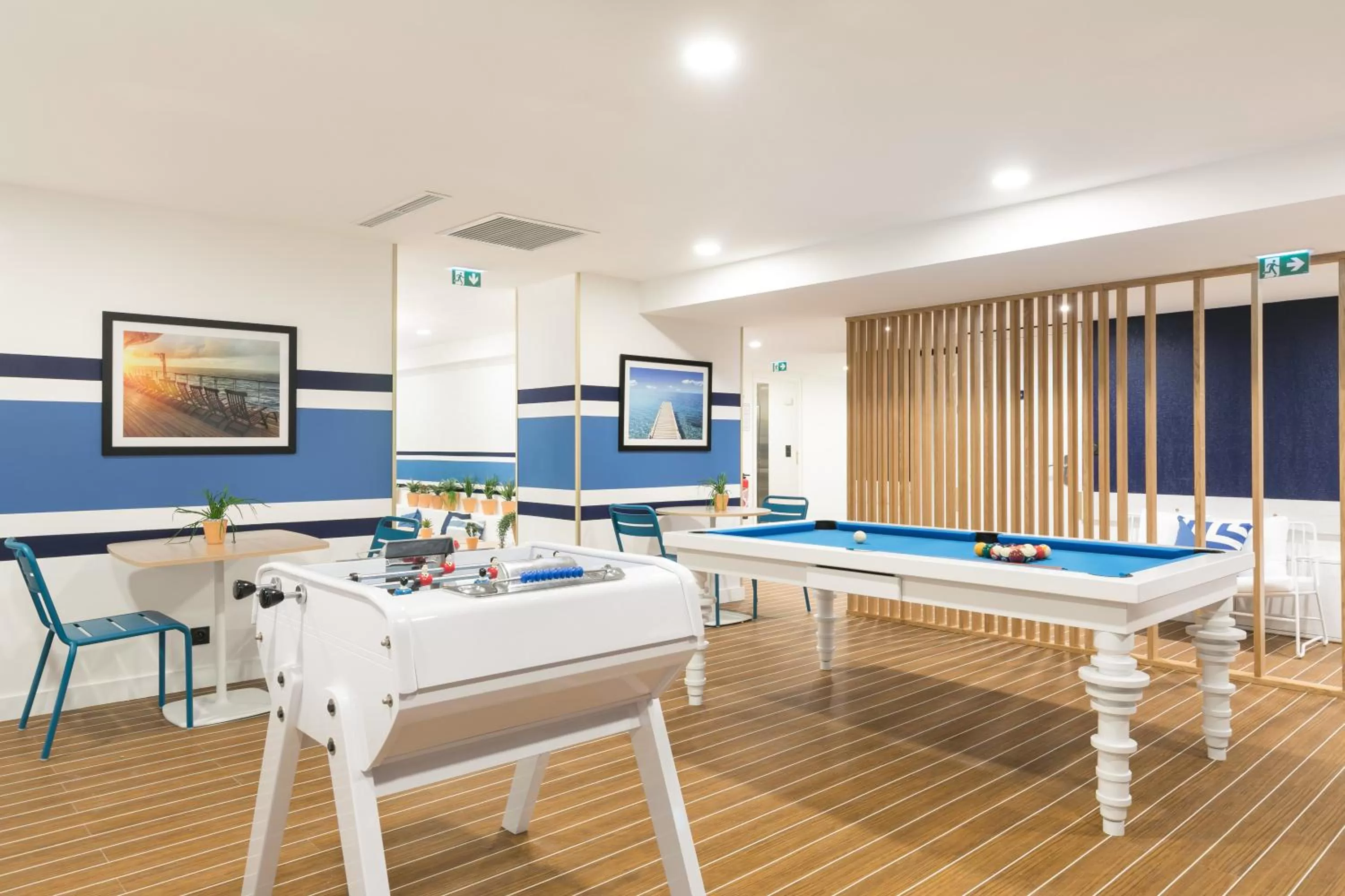 Billiard in The Deck Hotel by Happyculture