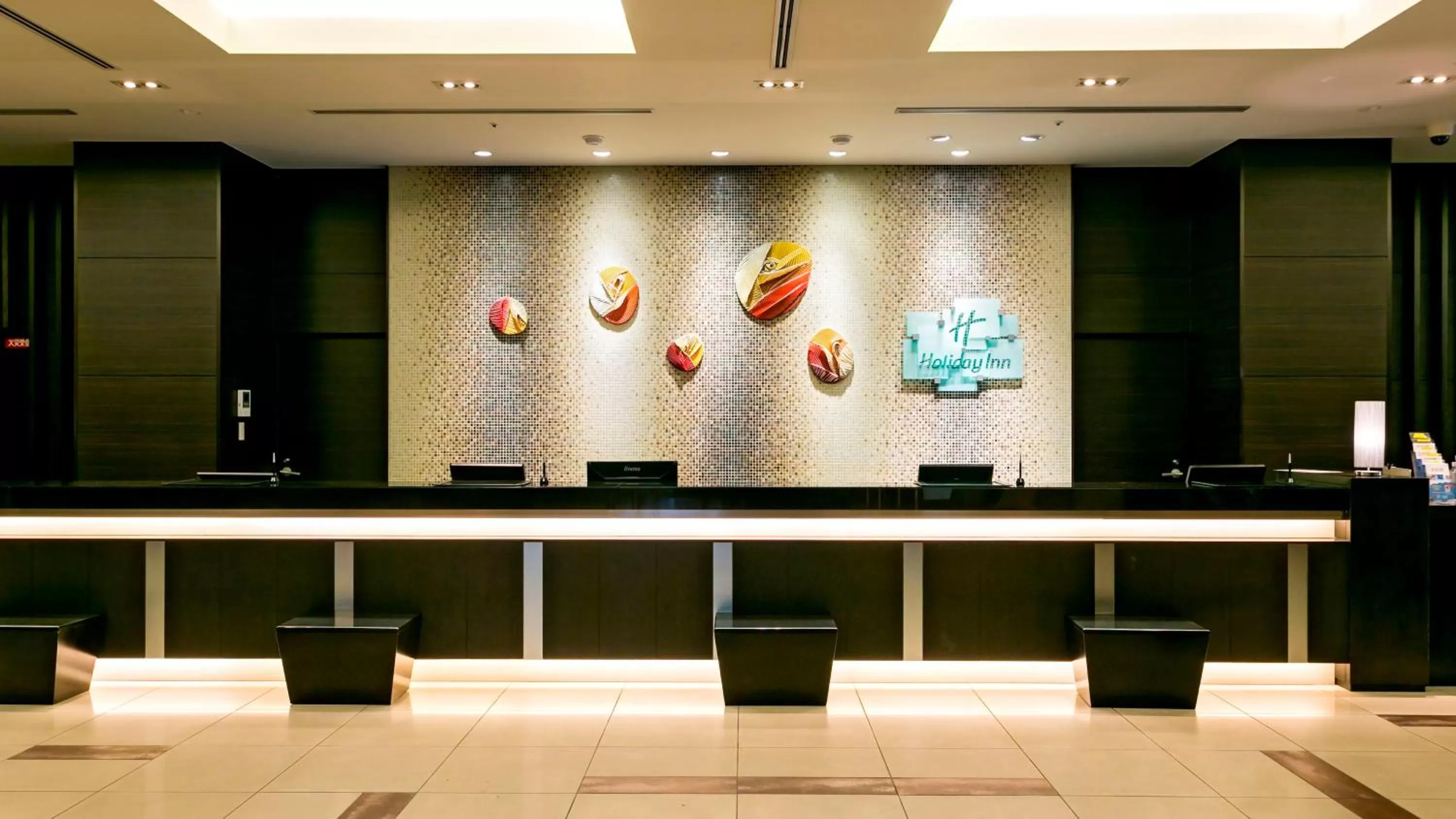 Lobby or reception in Holiday Inn Osaka Namba by IHG