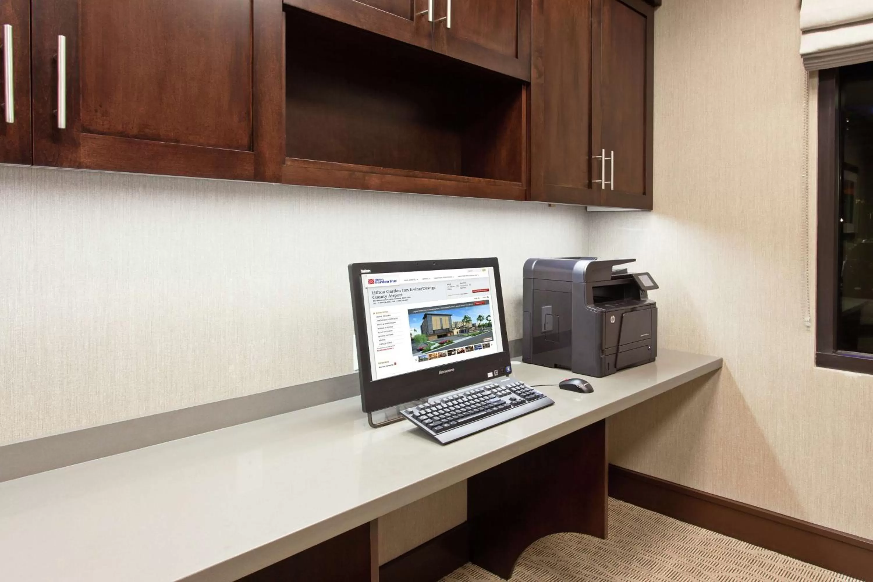 Business facilities in Hilton Garden Inn Irvine/Orange County Airport