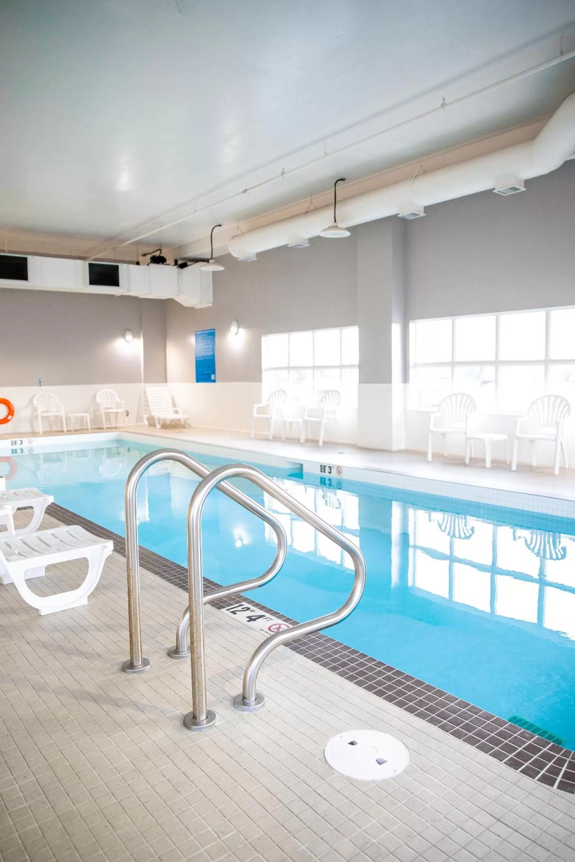 Swimming pool in Hotel 11, MOD A Sonesta Collection