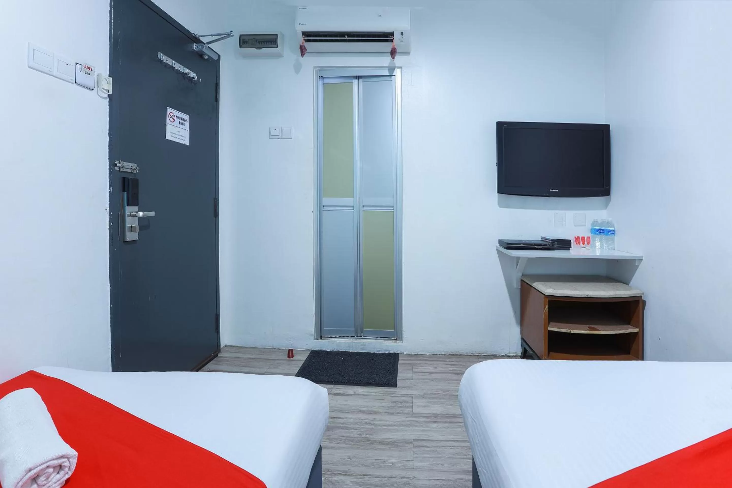 Bedroom, Bed in Hotel Aman- Nilai & KLIA