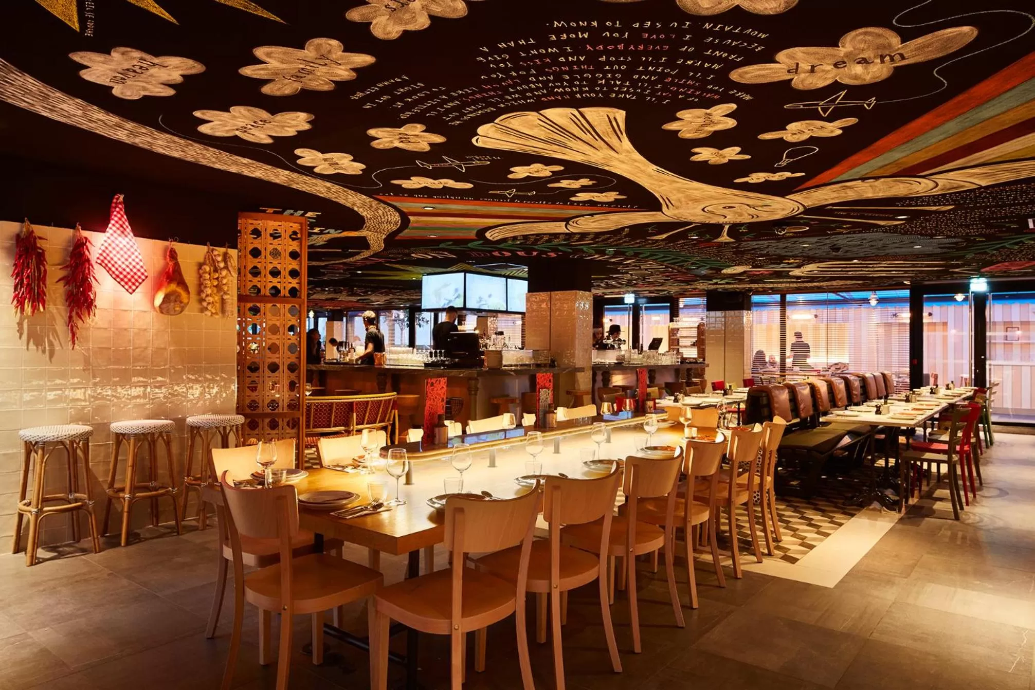 Restaurant/places to eat in Mama Shelter Toulouse