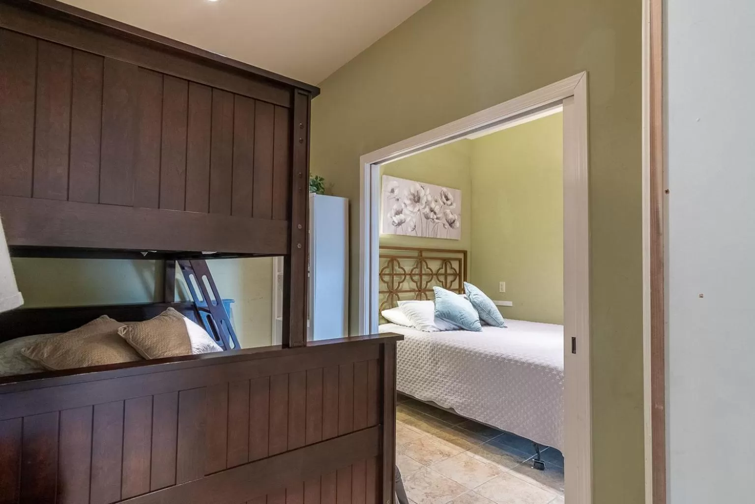 bunk bed, Bed in Chateau Coralini