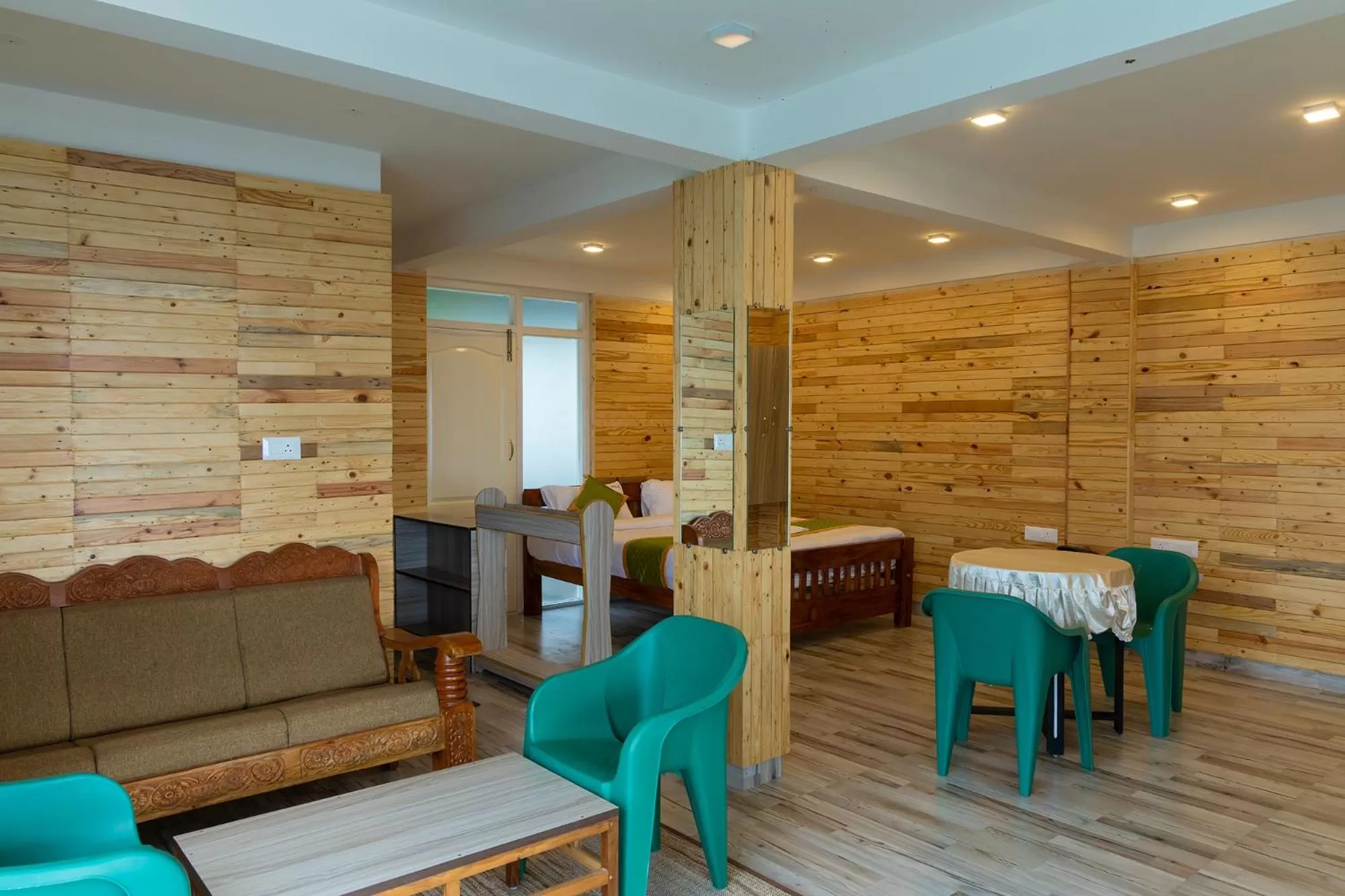 Photo of the whole room in FabExpress RMK Nest - Nr Chettiar Park