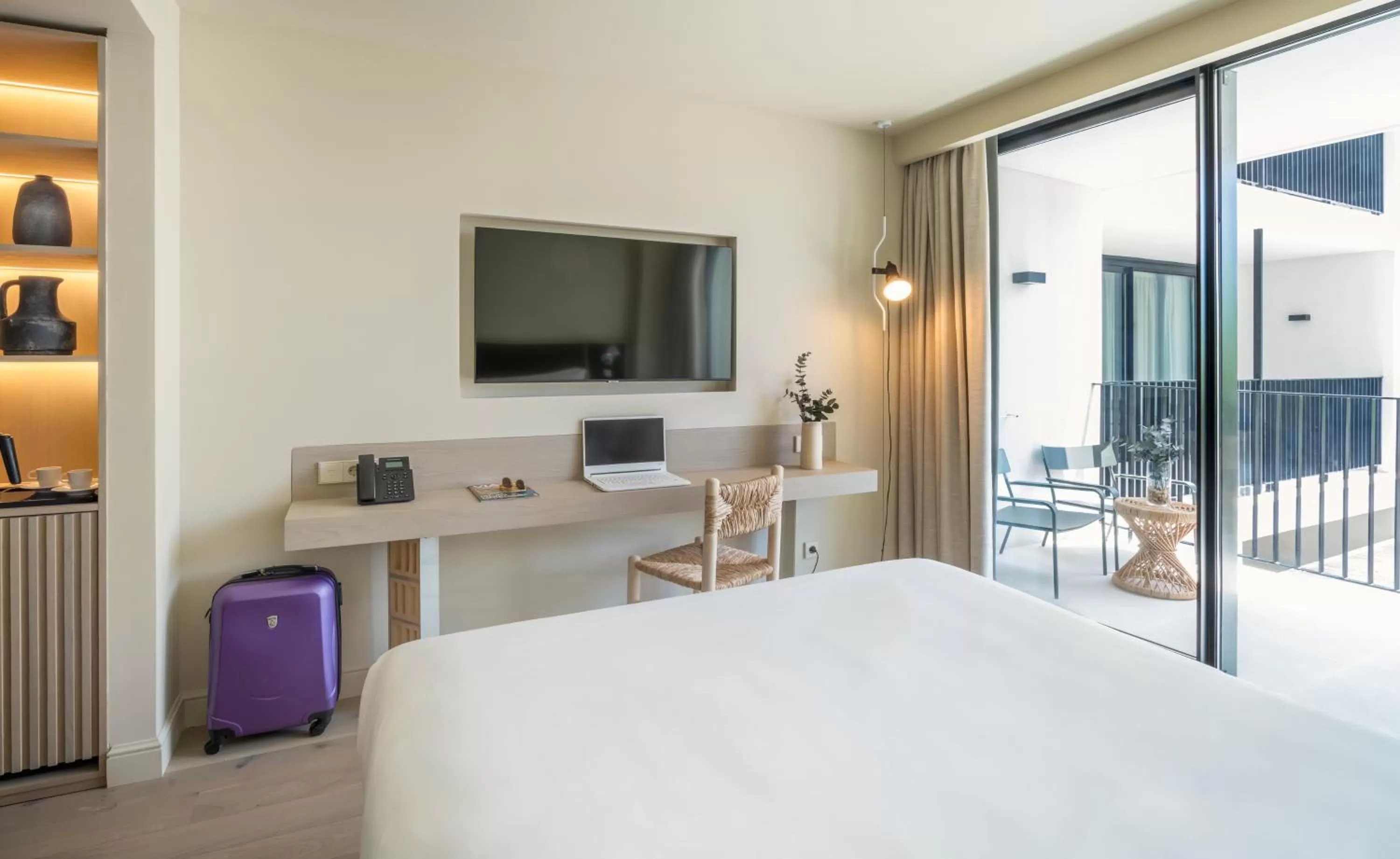 Balcony/Terrace, Bed in Mercure Benidorm