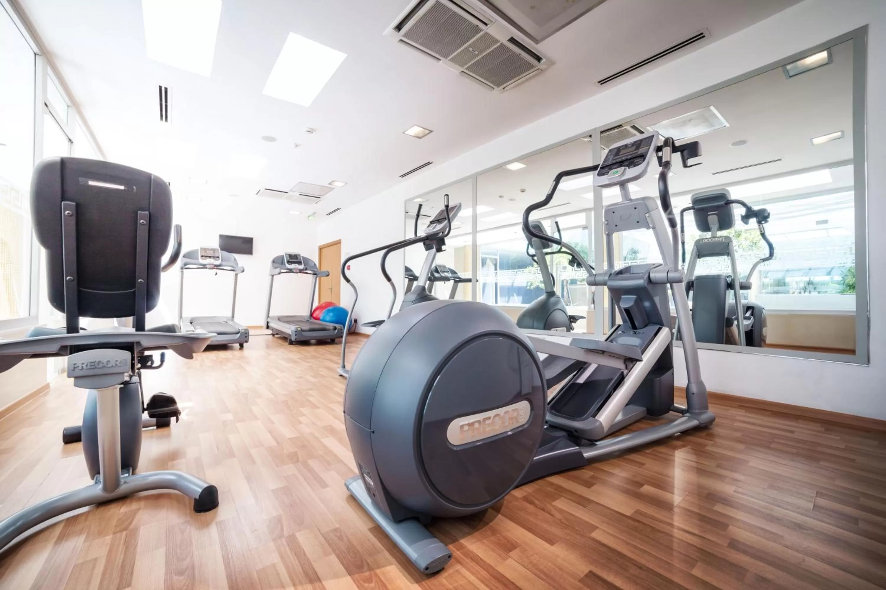 Fitness centre/facilities in The Dostyk Hotel