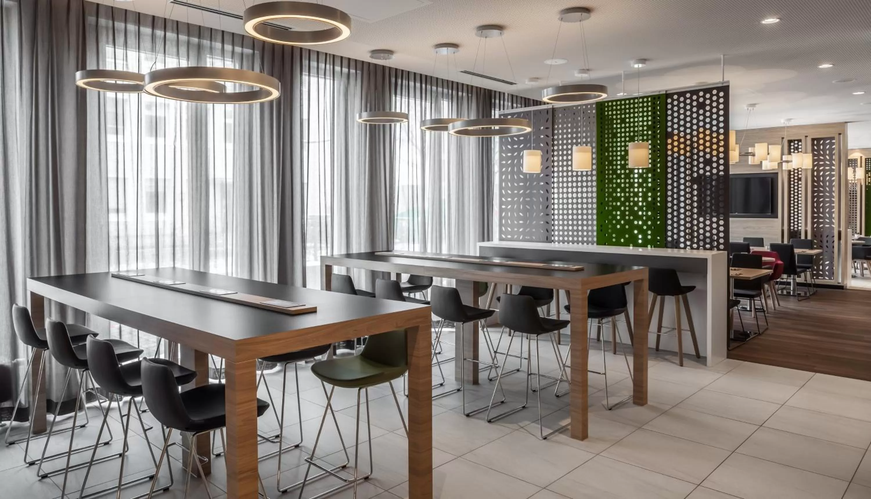 Restaurant/places to eat in Holiday Inn Express Munich - City East by IHG