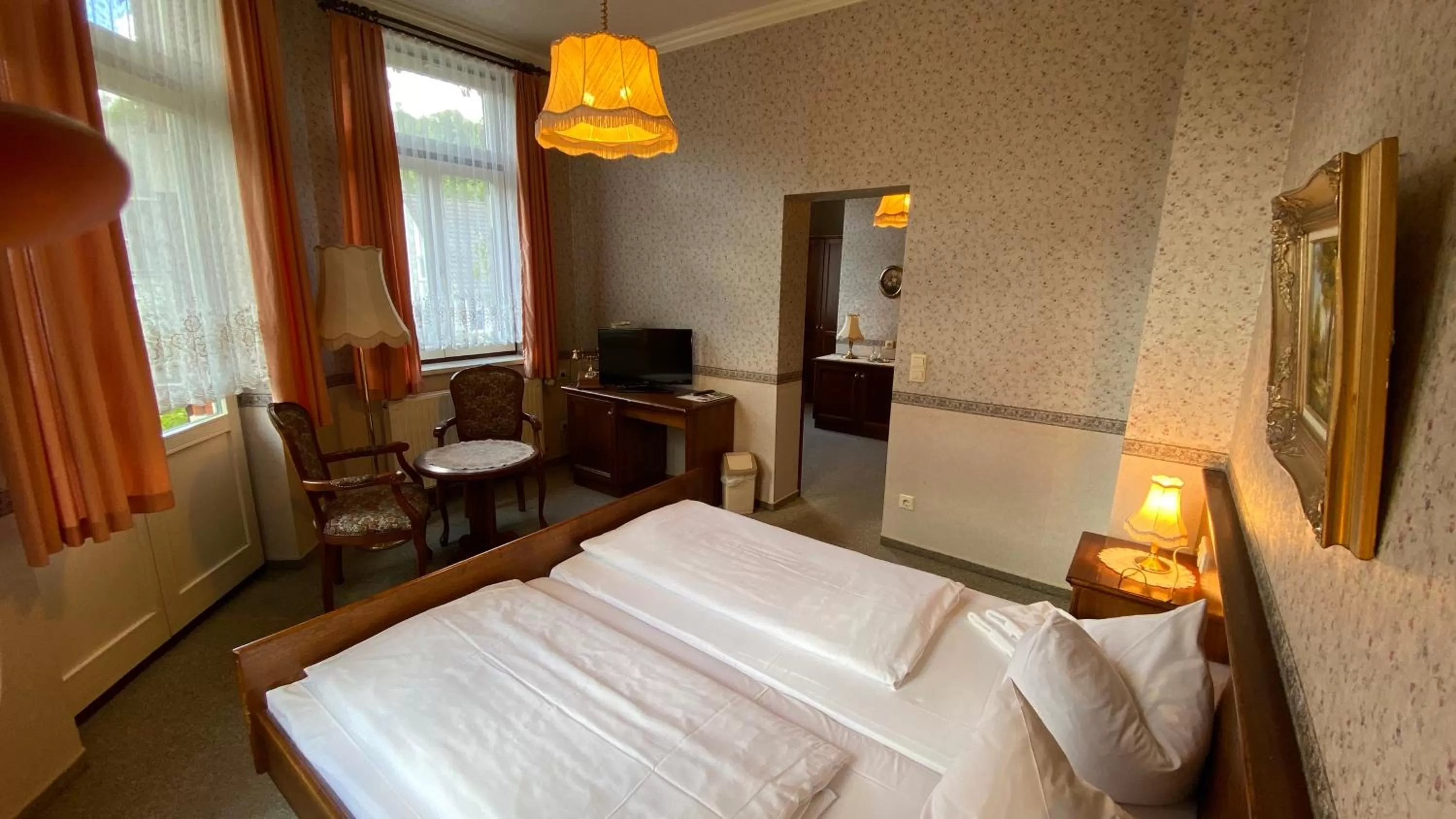 Photo of the whole room, Bed in Braugasthof Papiermühle