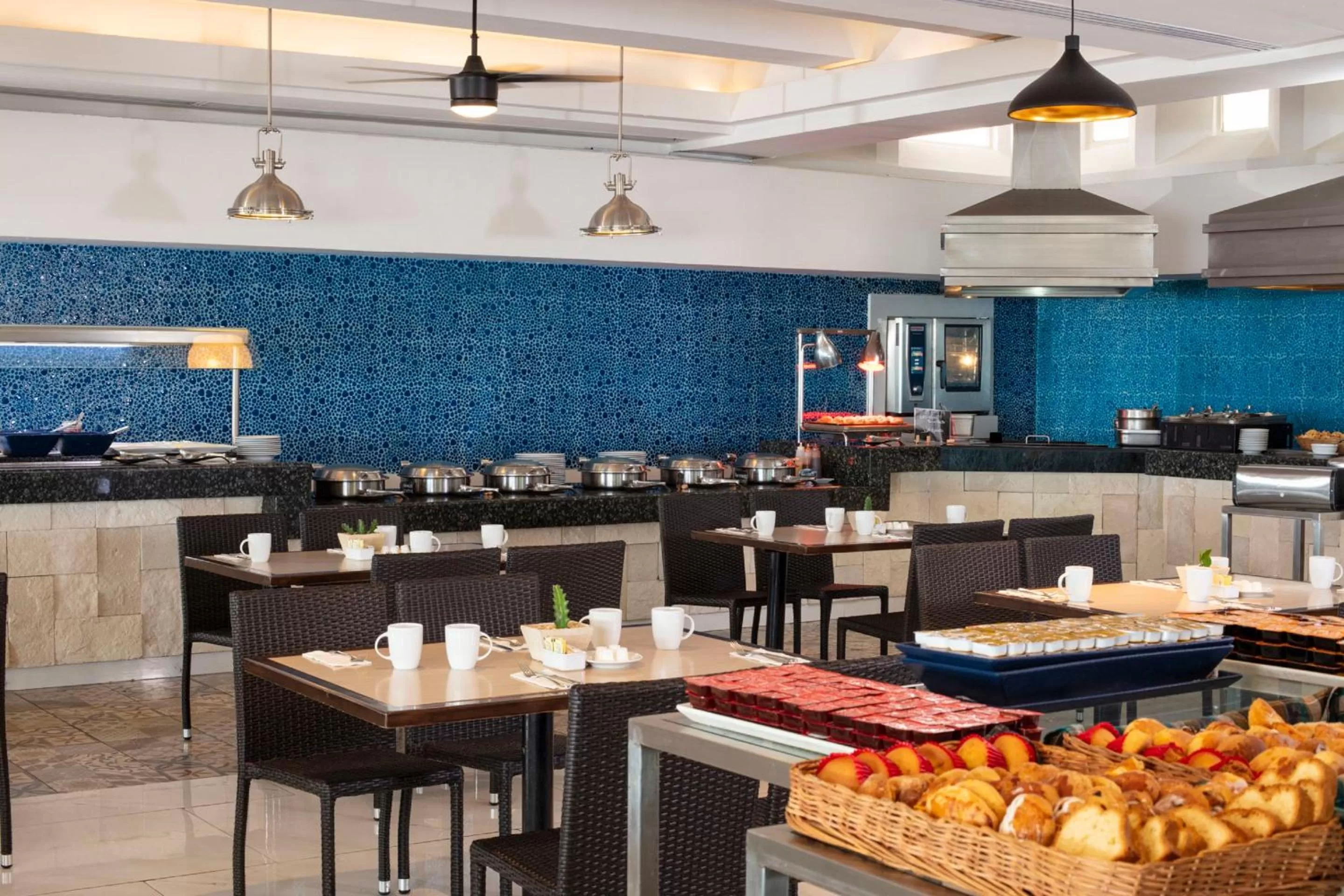 Restaurant/places to eat in Krystal Cancun