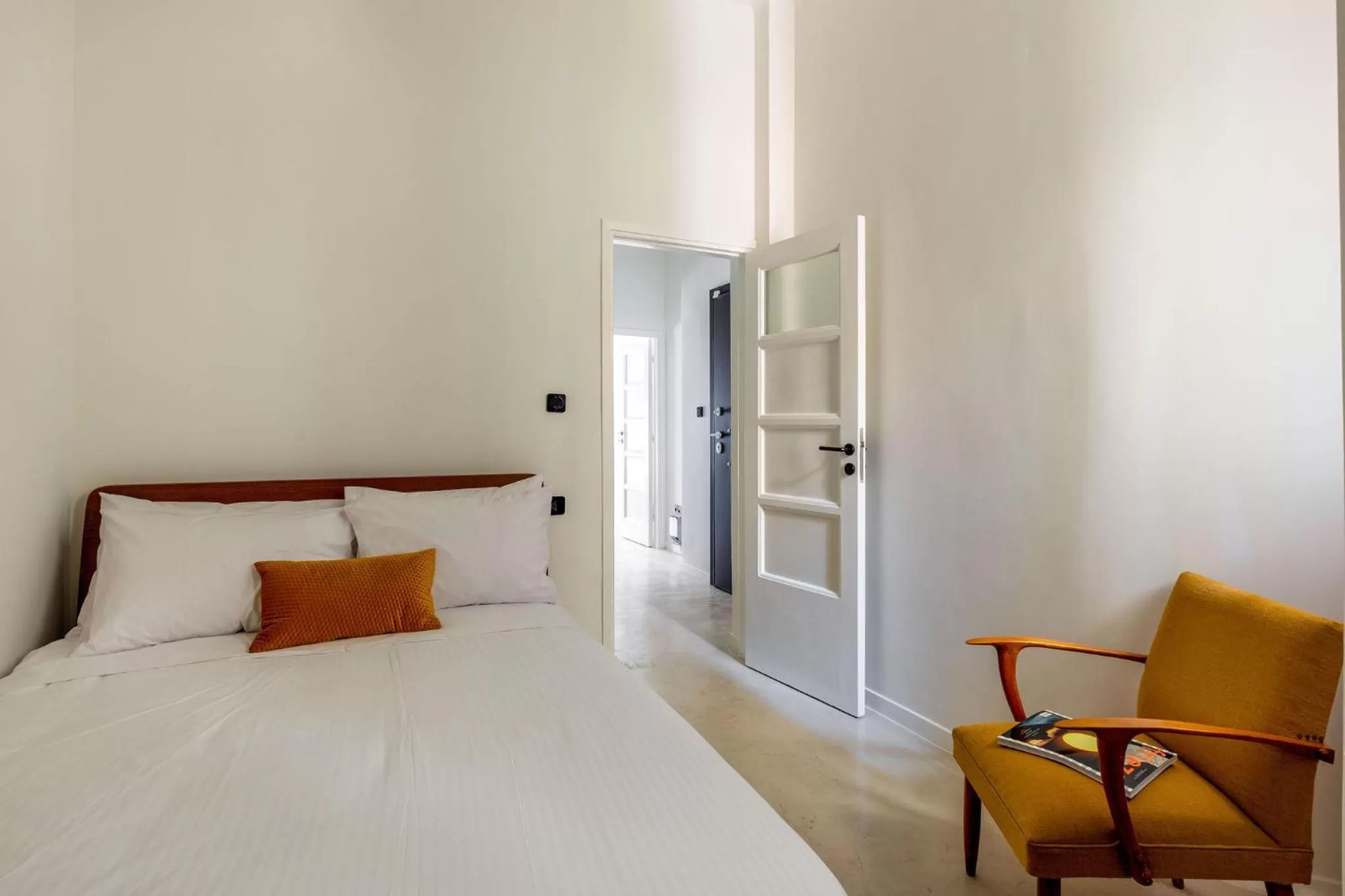 Bedroom, Bed in ZOIA The Met by UPSTREET