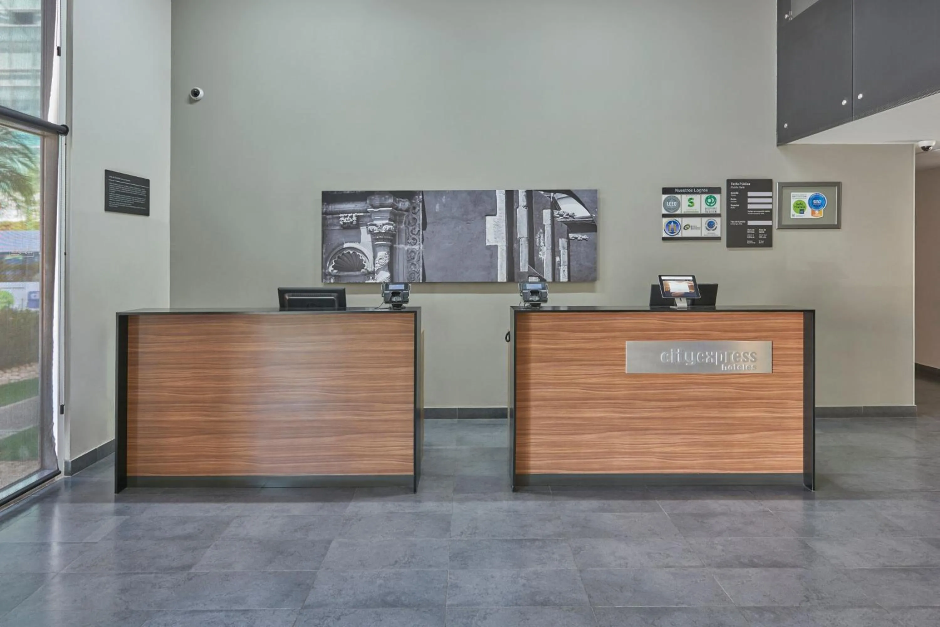 Lobby or reception in City Express by Marriott Irapuato