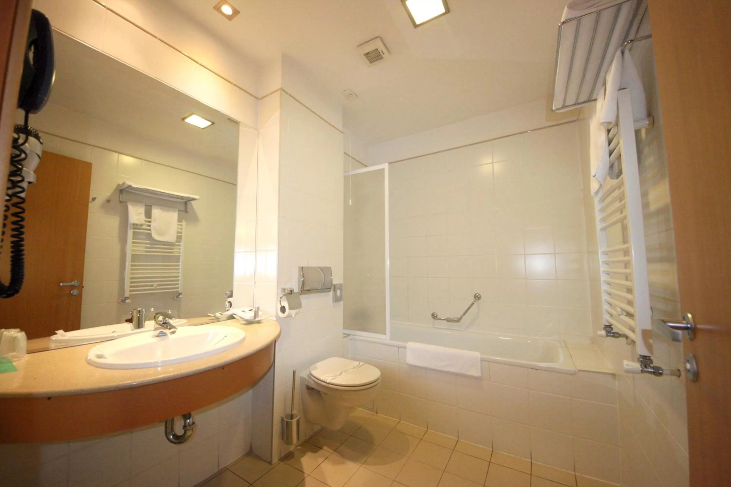 Bathroom in Savoy Hotel