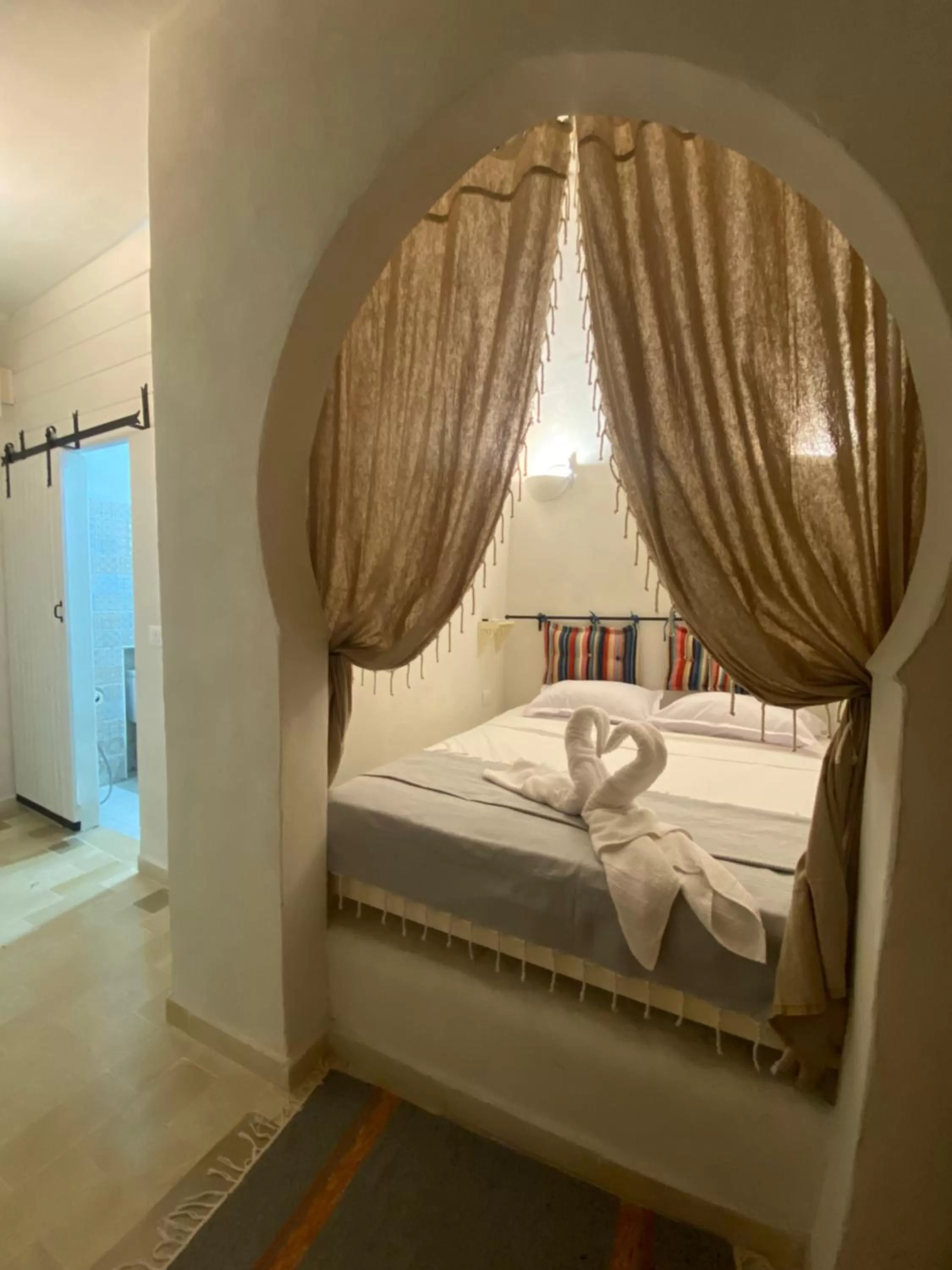 Bed in Hôtel Djerba Authentique - Au centre de Midoun