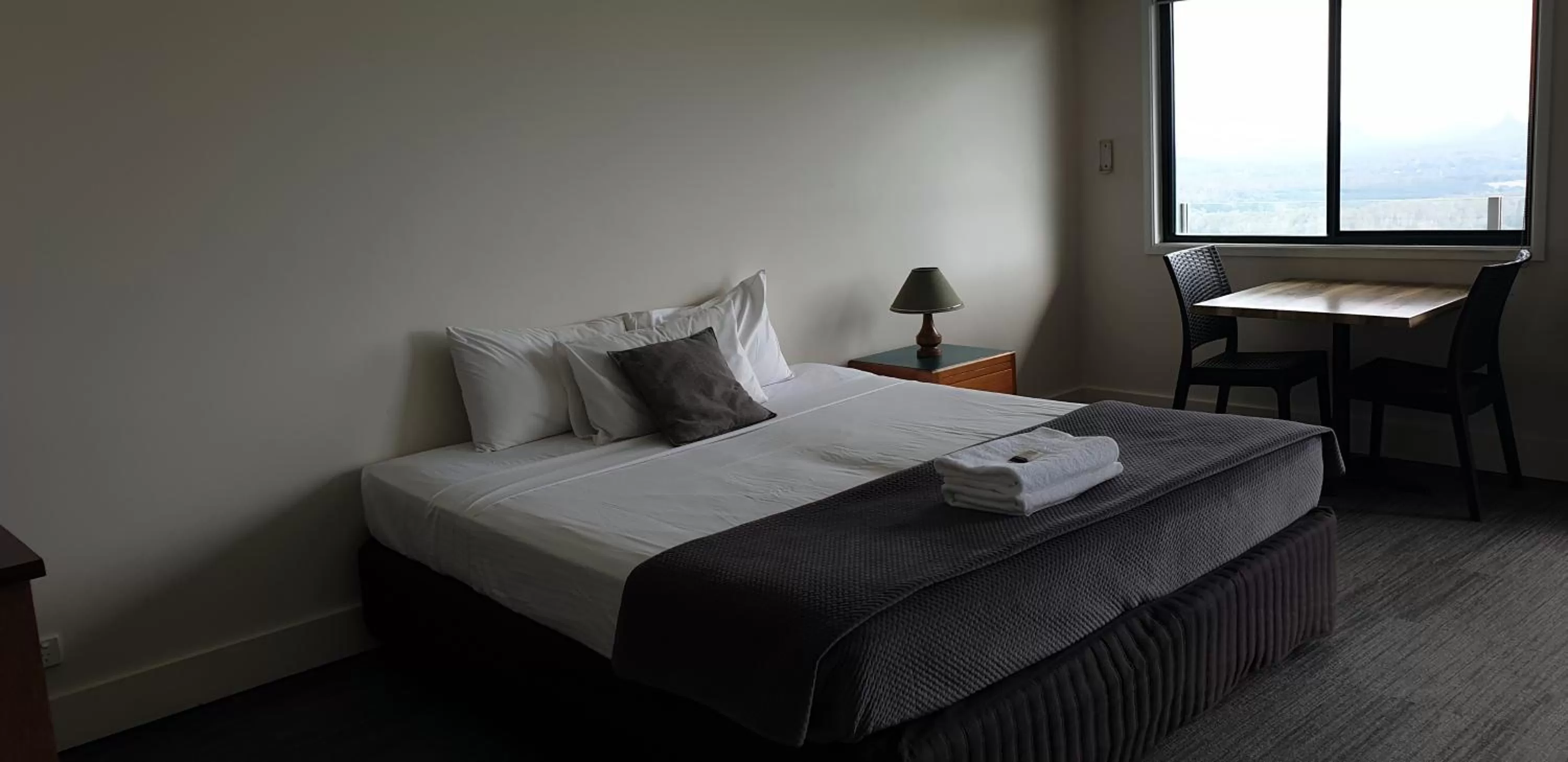 hair dresser, Bed in Tranquil Park