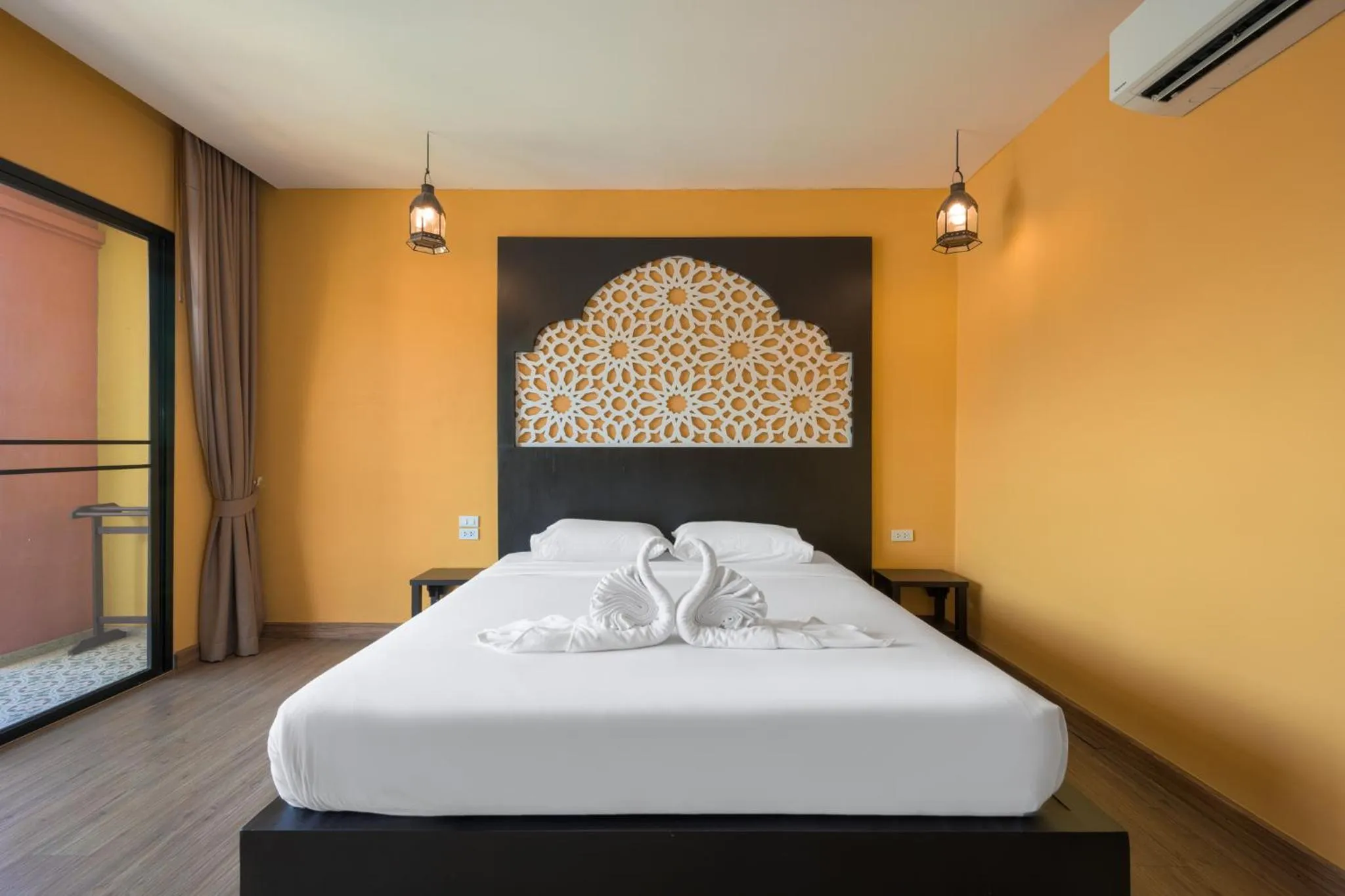 Bed in Anchanlina Hotel - SHA Plus