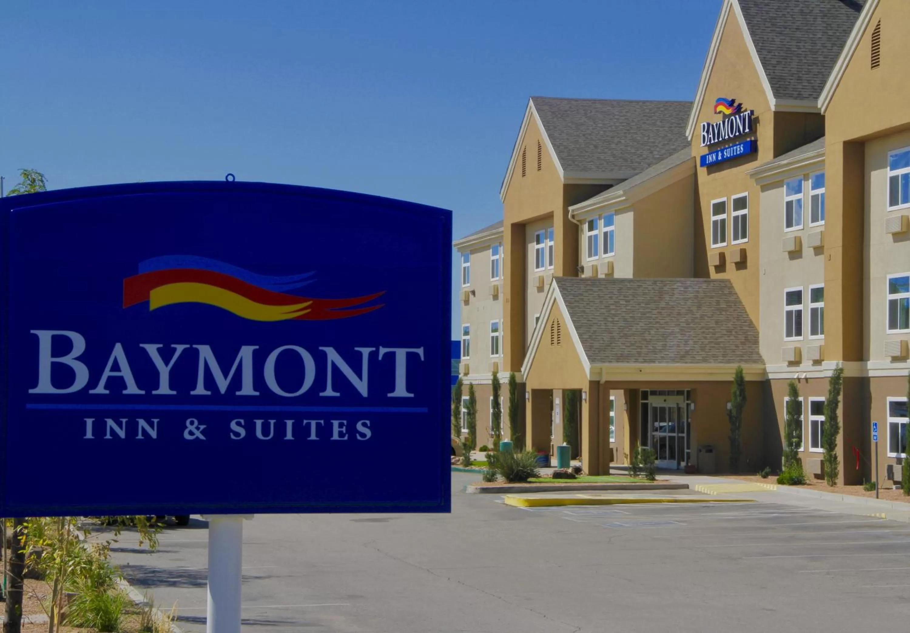 Property building in Baymont by Wyndham Albuquerque Airport